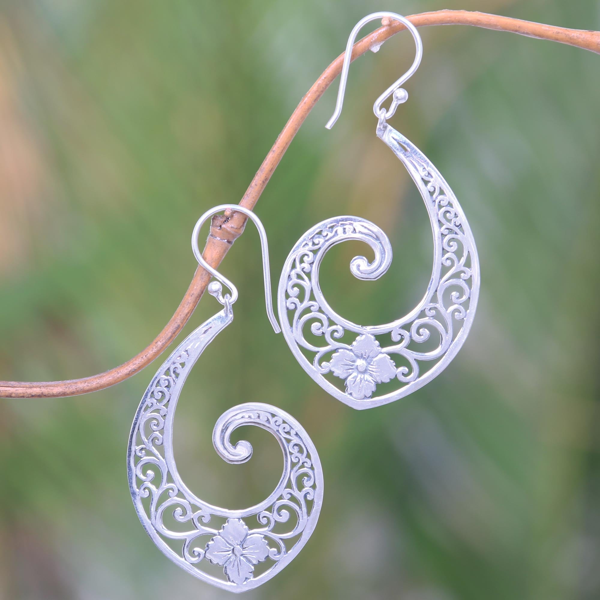 Premium Silver Fern Dangle Earrings - Handcrafted Elegance