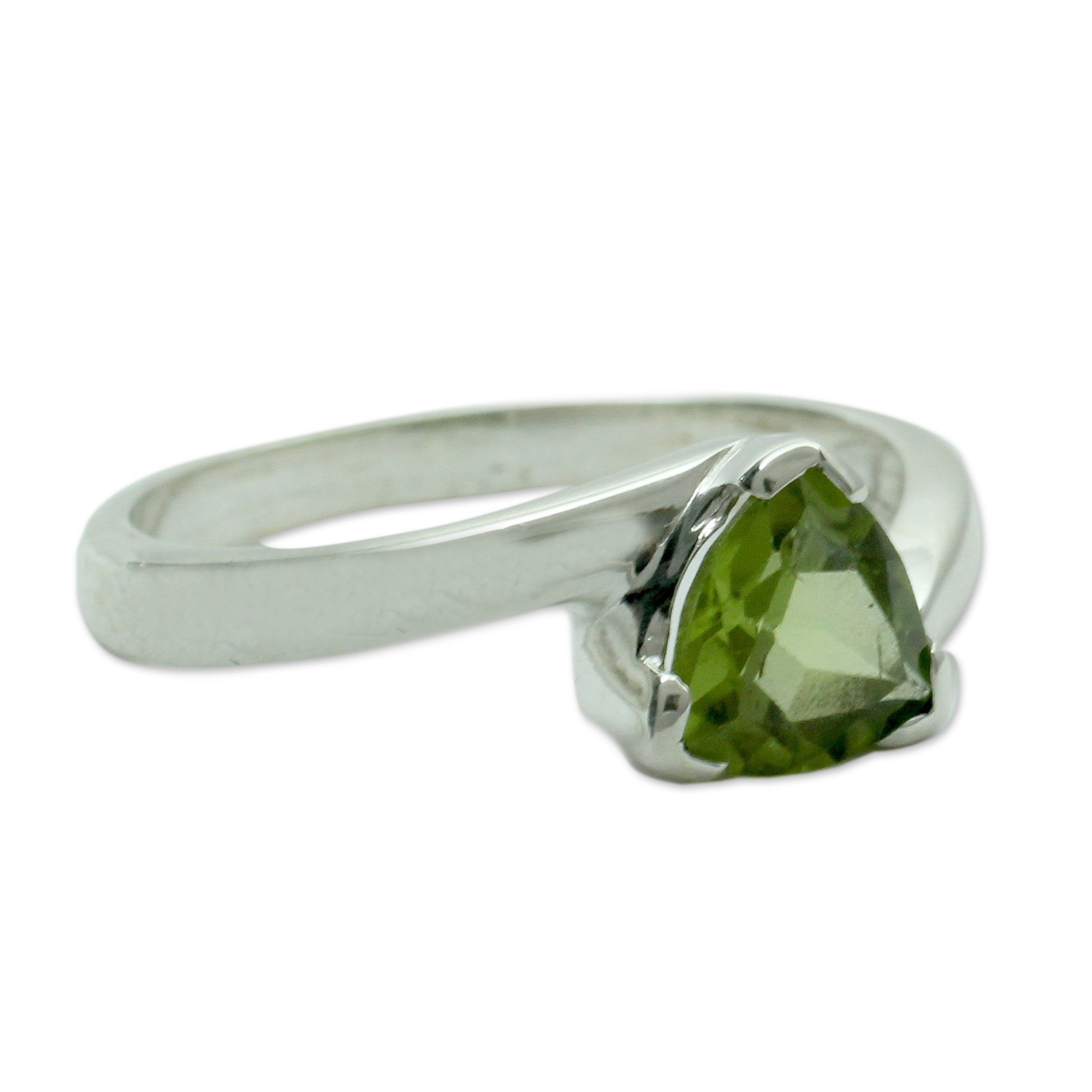 Premium Sterling Silver & Peridot Solitaire Ring - Handcrafted Elegance