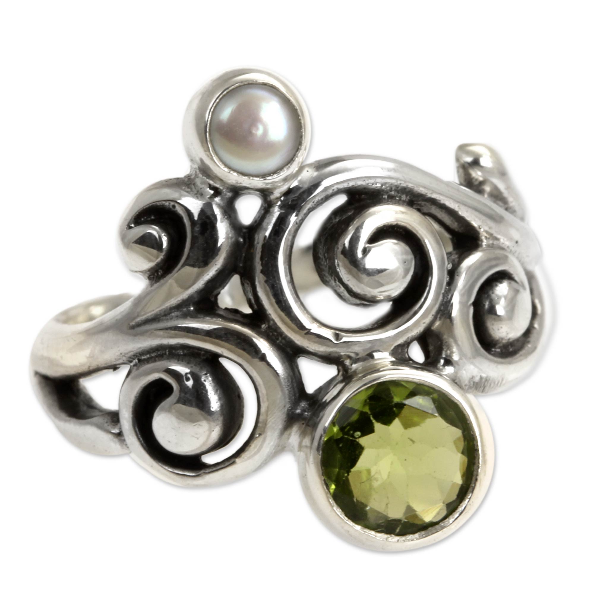 Premium Cloud Song Peridot & Pearl Cocktail Ring - Handcrafted Elegance