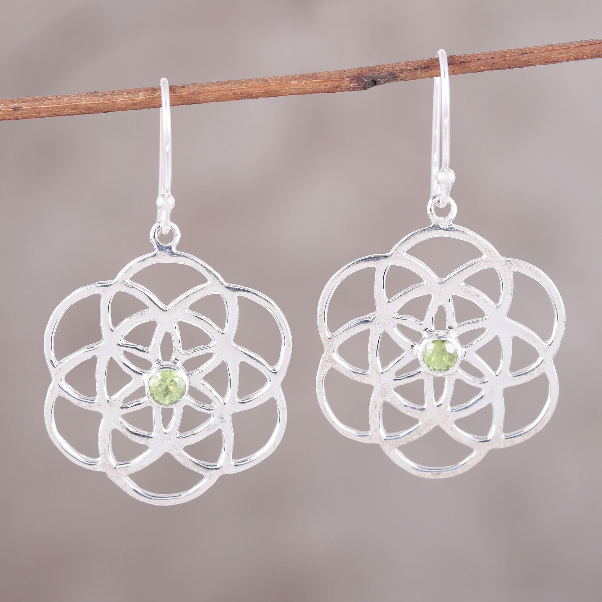 Premium Sterling Silver Peridot Molecular Dangle Earrings – Ultimate Elegance