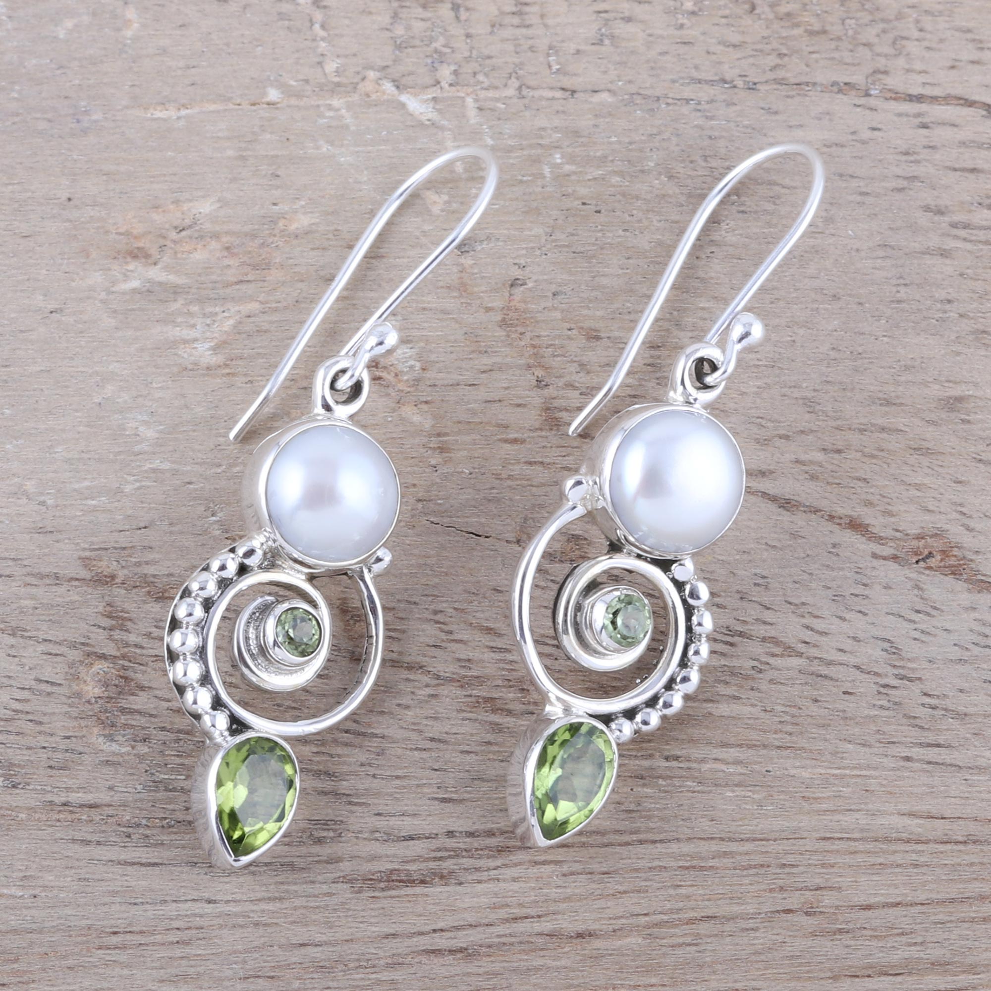 Premium Labyrinth Dangle Earrings with Cultured Pearl & Peridot