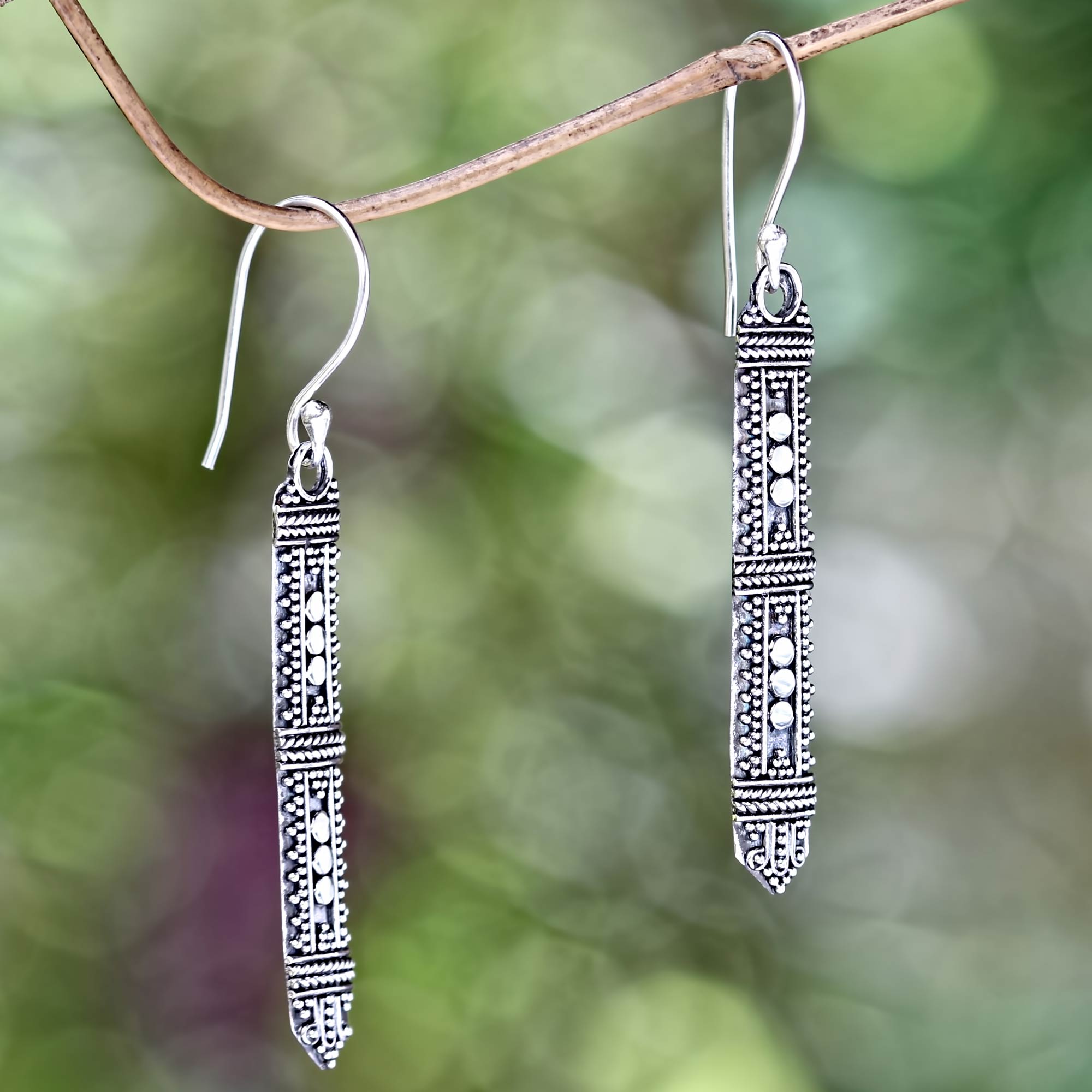 Premium Borneo Scepter Indonesian Silver Earrings - Timeless Elegance