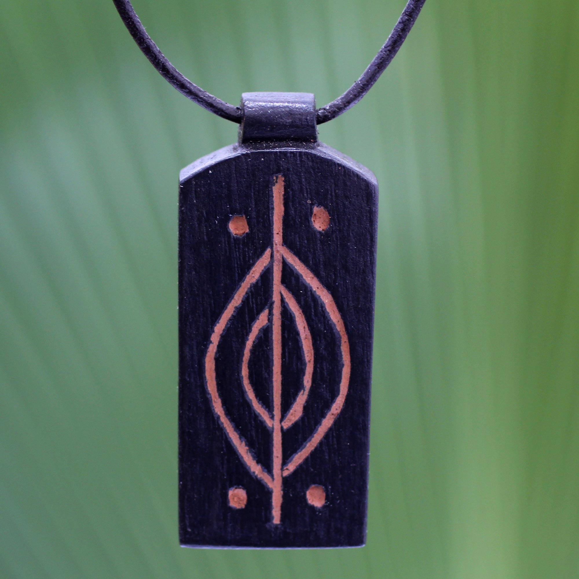 Premium Kasapa Handmade African Wood Pendant Necklace - Symbol of Seasoned Speech