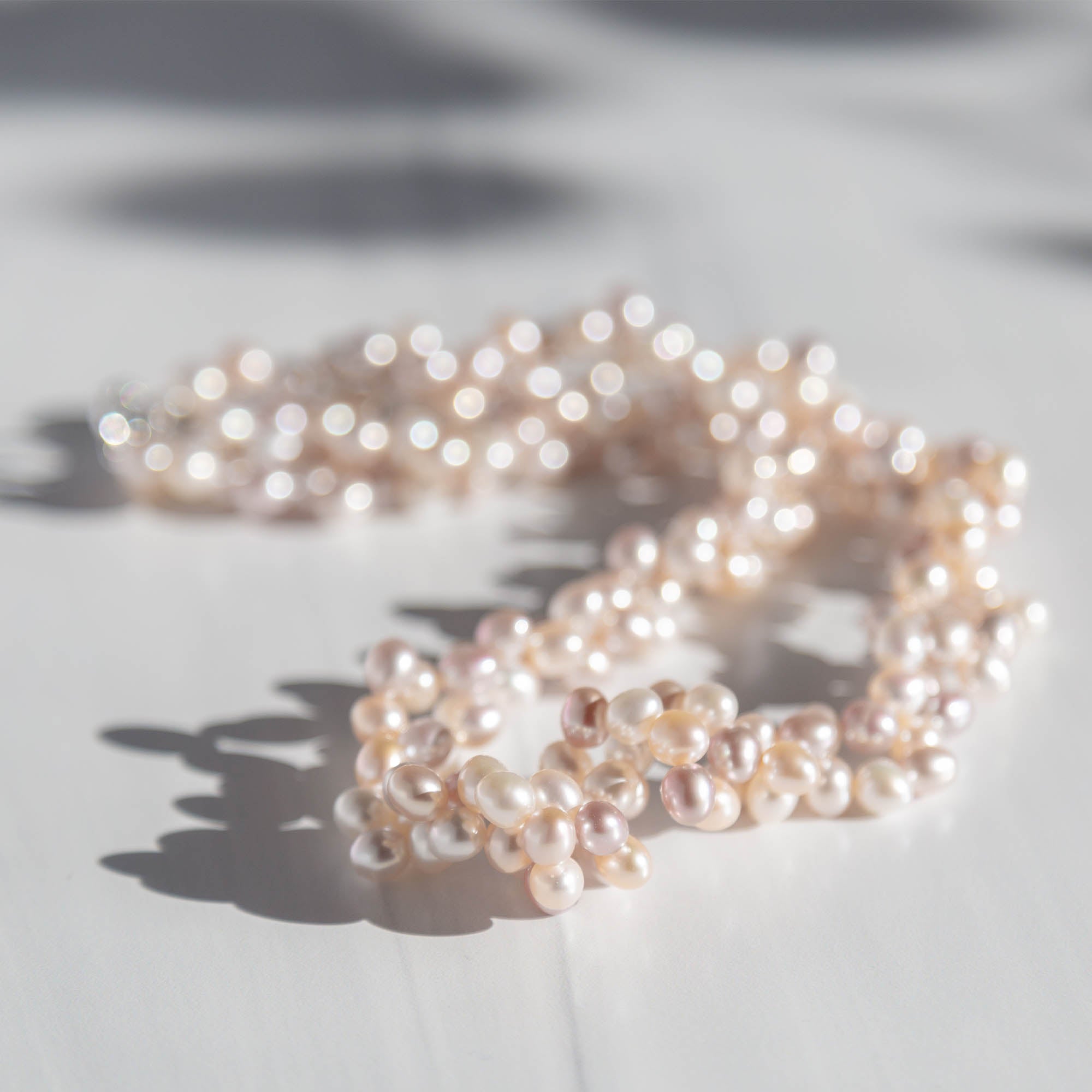 Premium Interwoven Freshwater Pearl Necklace - Timeless Elegance