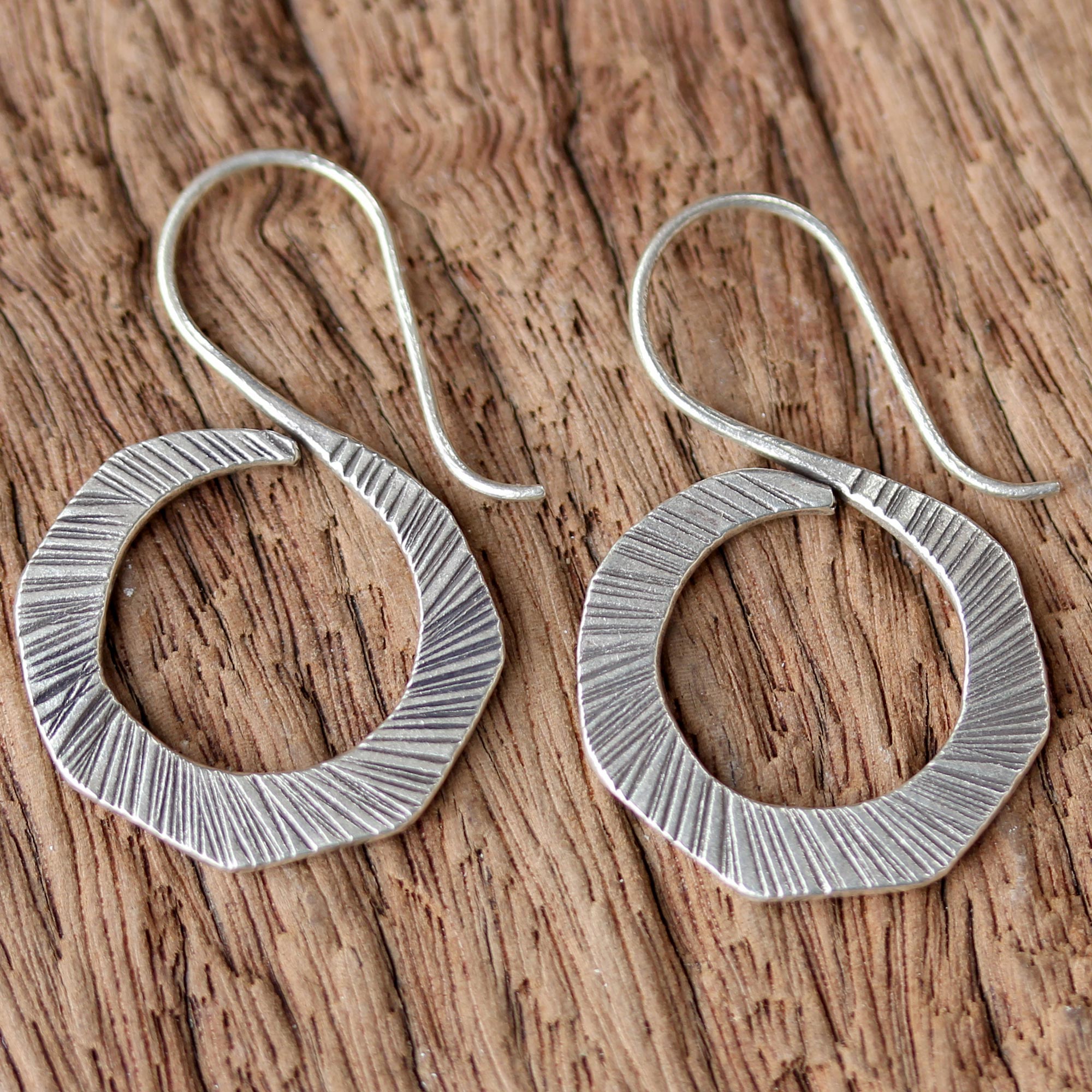 Premium Geometric Thai Silver Drop Earrings - Striped Swan Design for Women