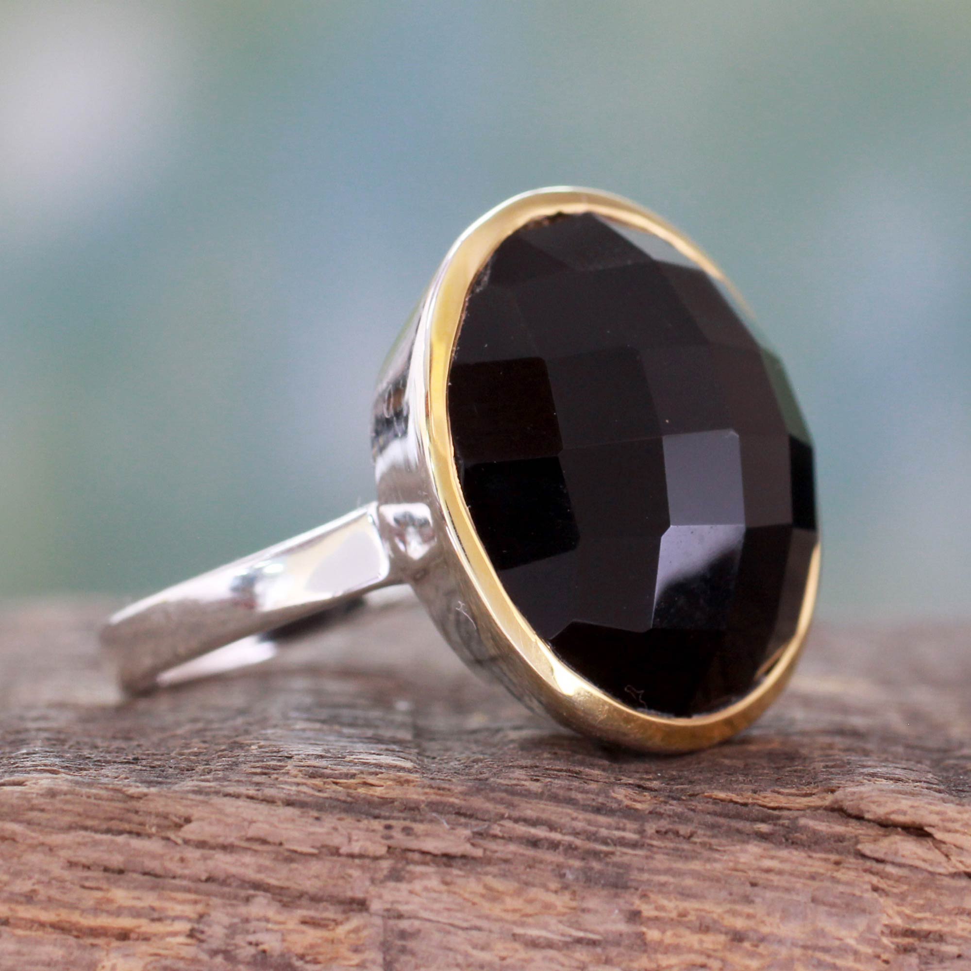 Premium Mystical Allure 18k Gold & Onyx Cocktail Ring