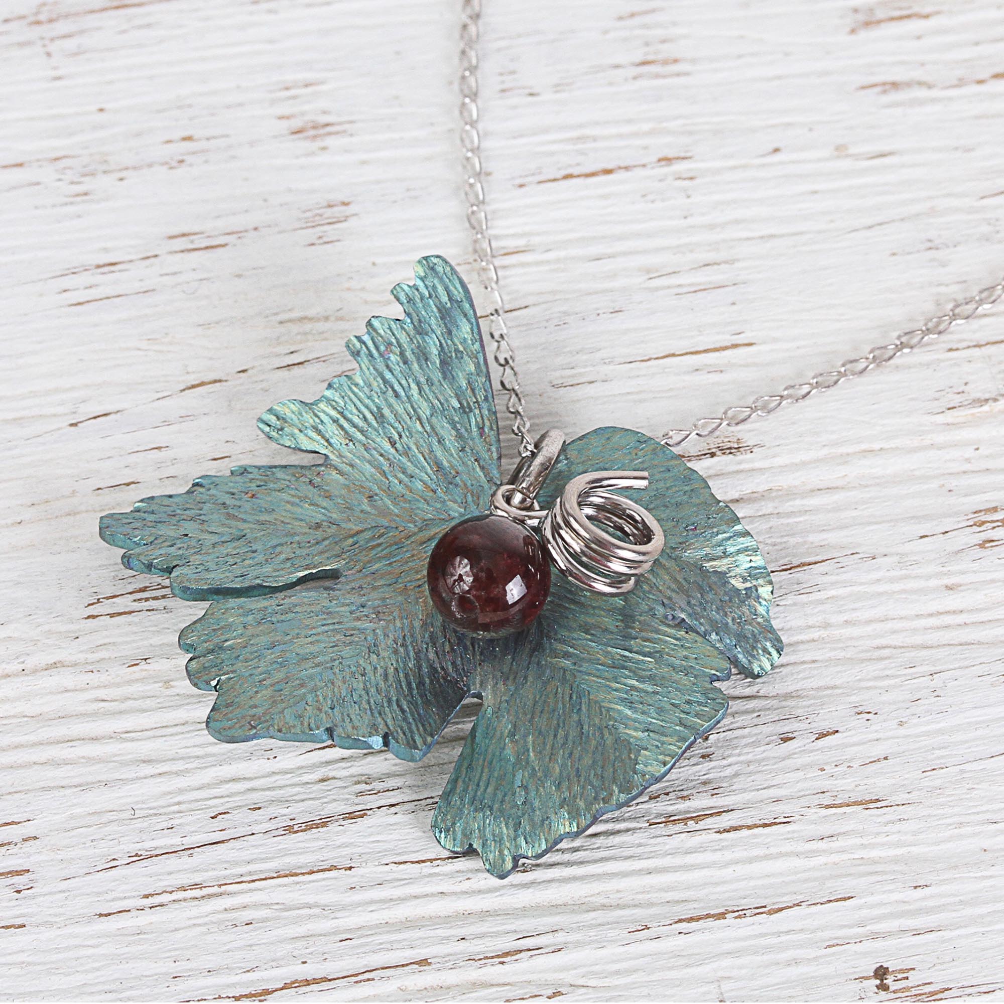 Premium Vine Leaf Agate Pendant Necklace - Handcrafted in Mexico