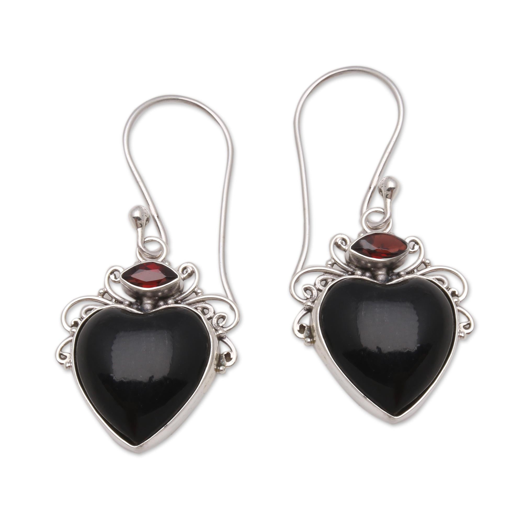 Premium Heart-Shaped Garnet & Horn Dangle Earrings – Handcrafted in Bali