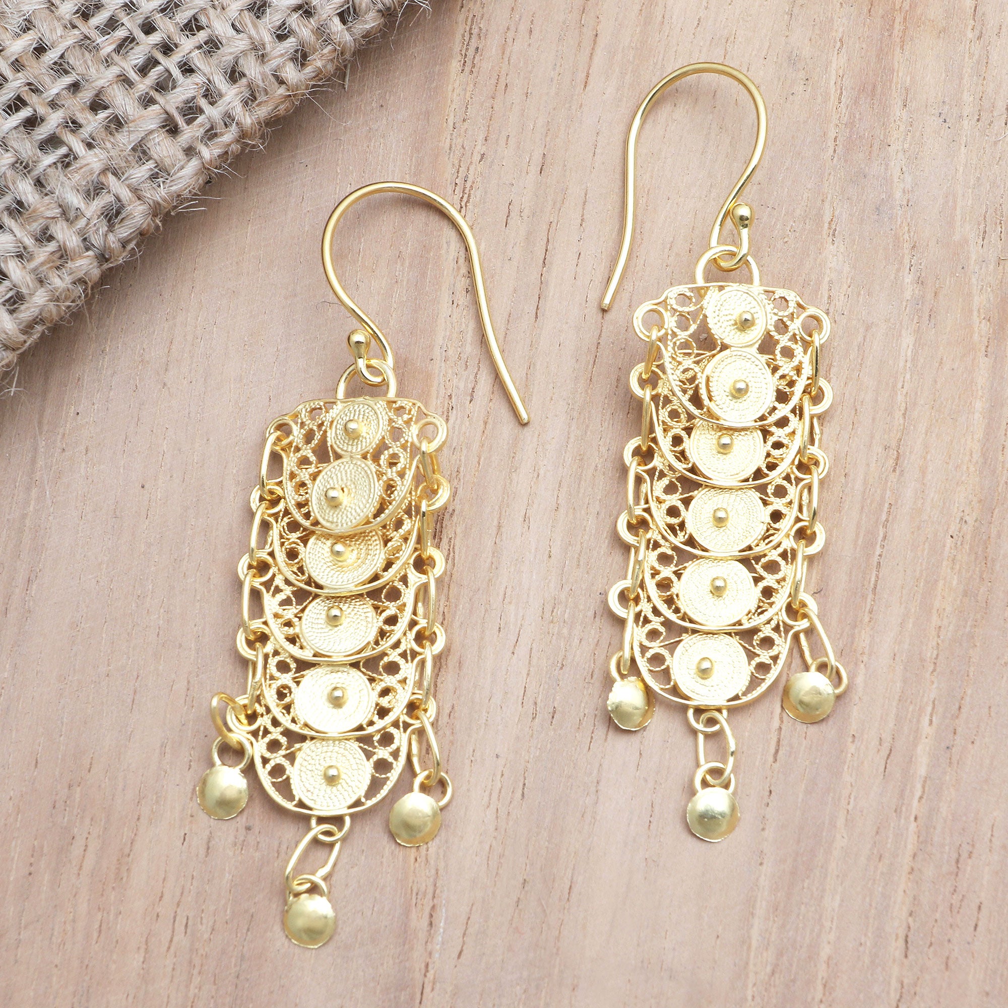 Premium Gold-Plated Sterling Silver Dangle Earrings – Elegant Filigree Design