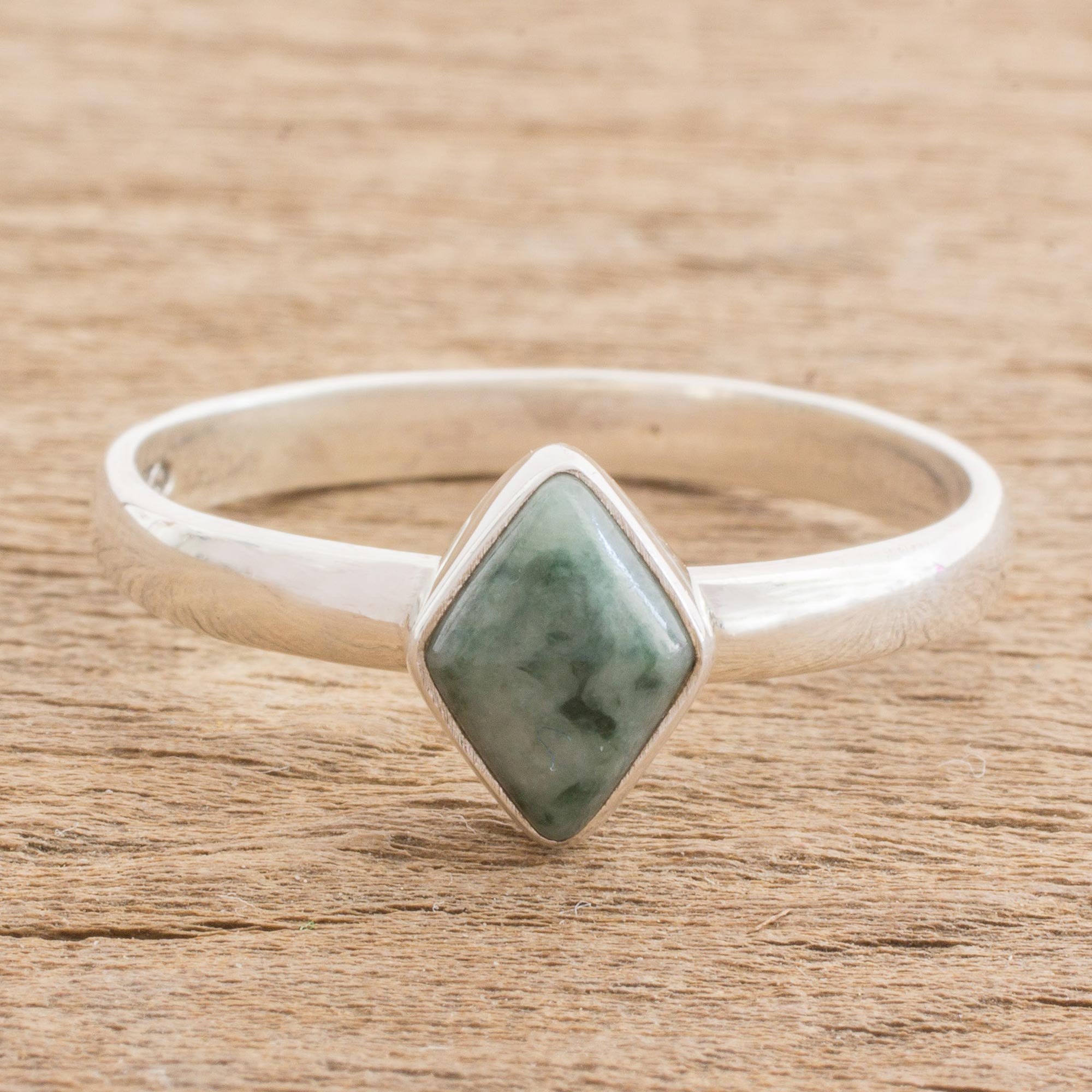 Premium Green Rhombus Jade Ring - Handcrafted Sterling Silver Jewelry from Guatemala