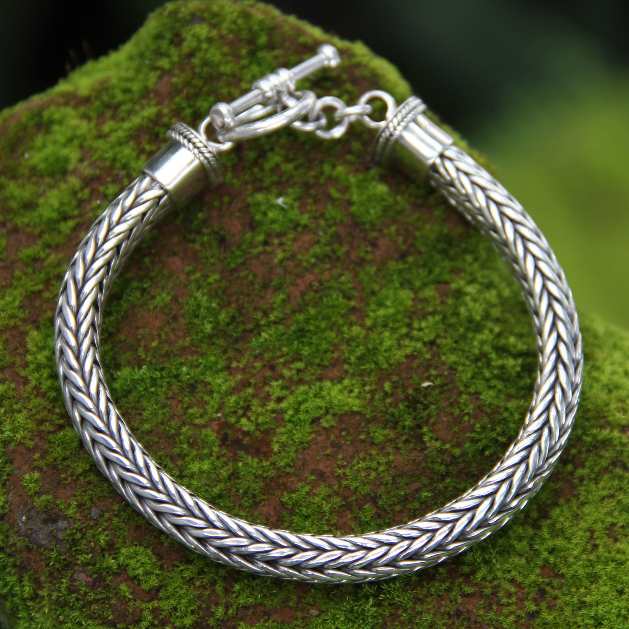 Premium Sterling Silver Entwined Bracelet - Handcrafted Elegance