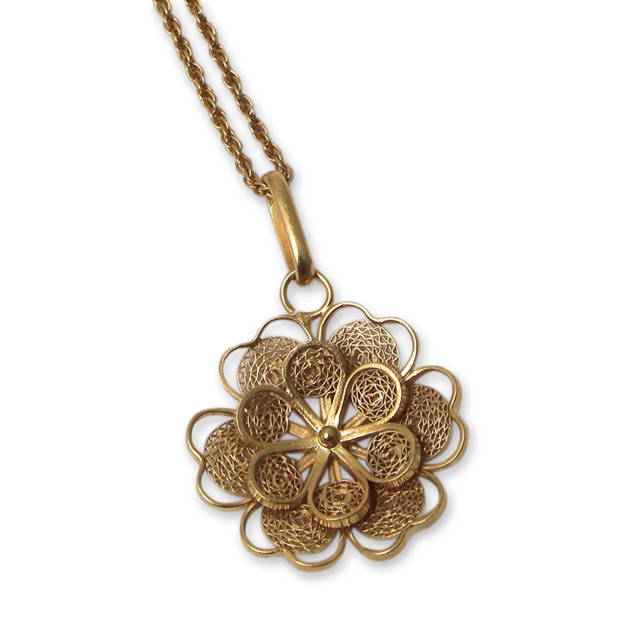 Premium 21k Gold-Plated Yellow Rose Pendant Necklace