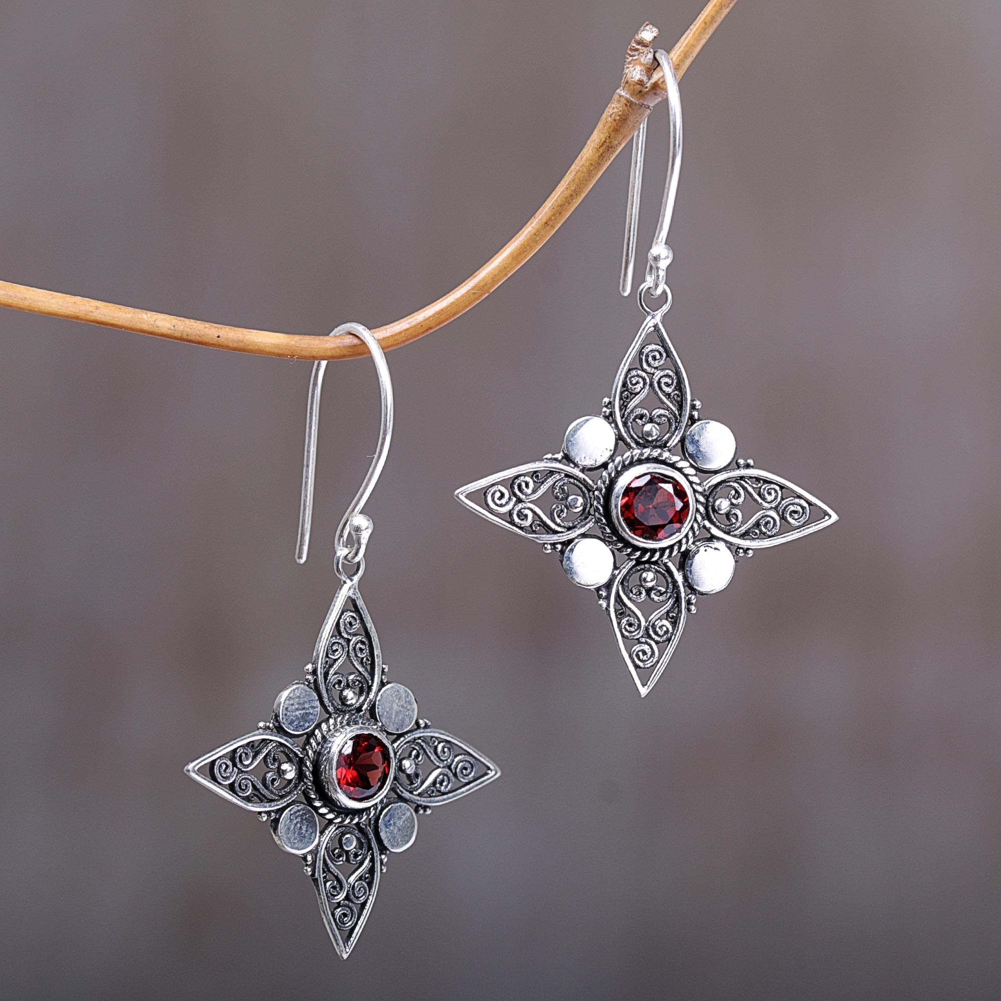 Premium Four-Pointed Stars Sterling Silver Dangle Earrings with Red Garnet