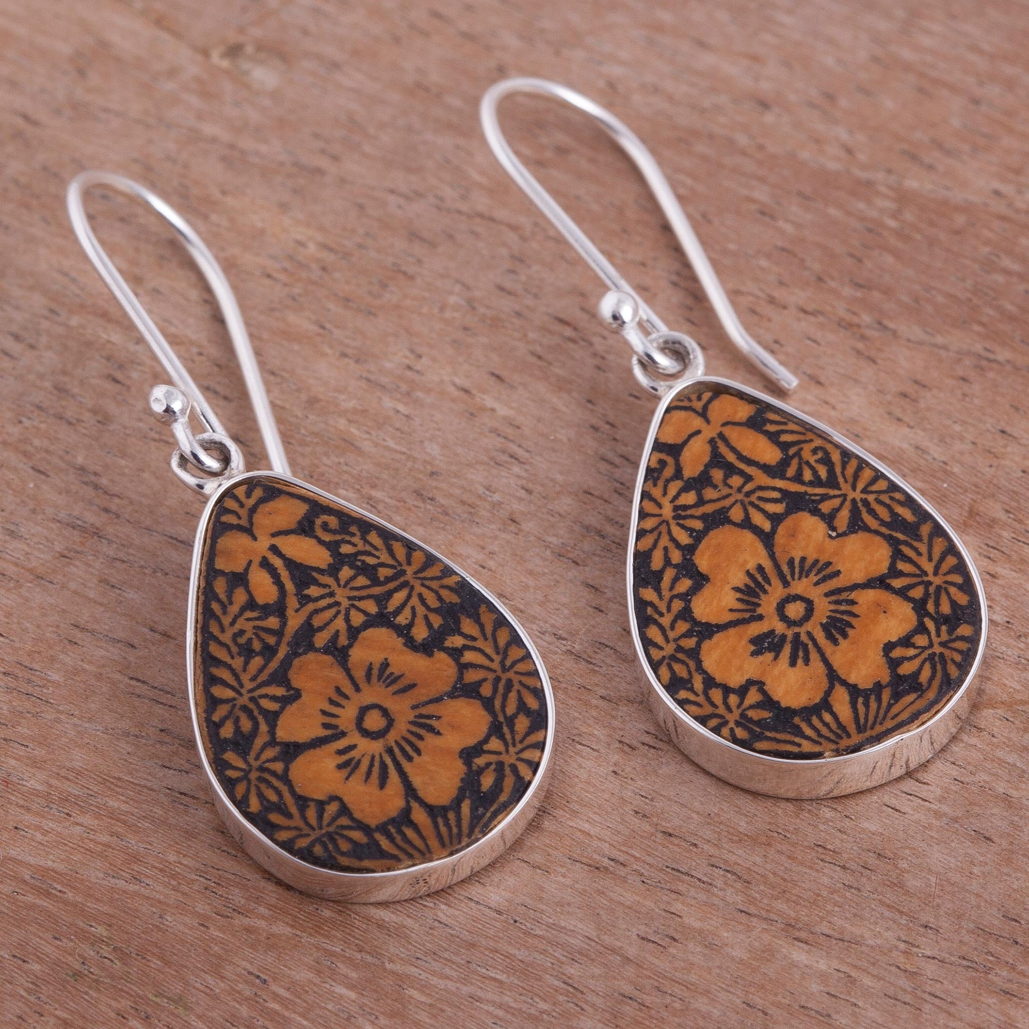 Premium Margarita Garden Floral Earrings - Sterling Silver & Pumpkin Shell from Peru