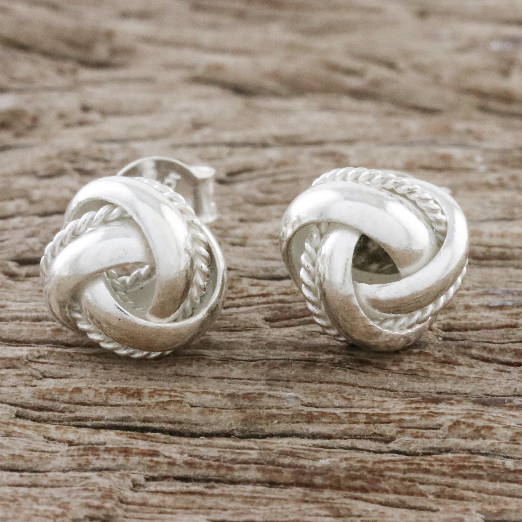 Premium Sterling Silver Sweet Knot Stud Earrings – Handcrafted in Thailand