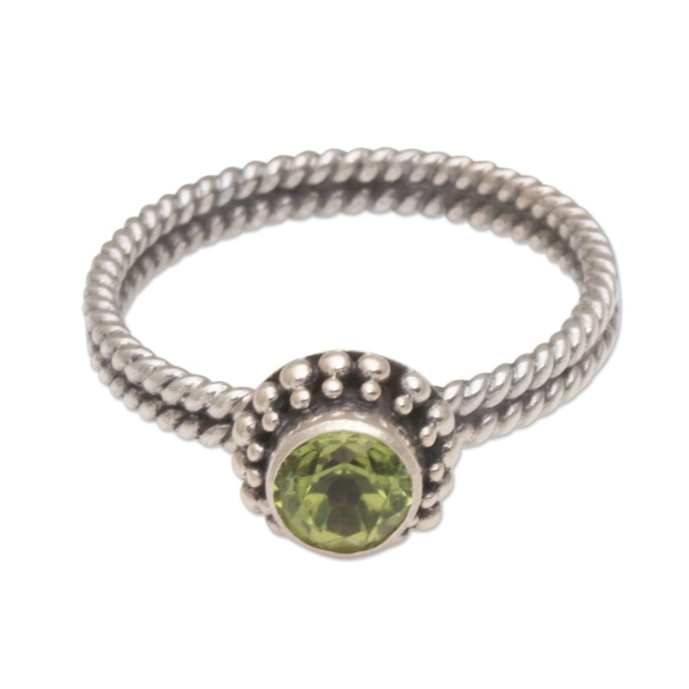 Premium Handmade Peridot and Sterling Silver Ring – Timeless Elegance