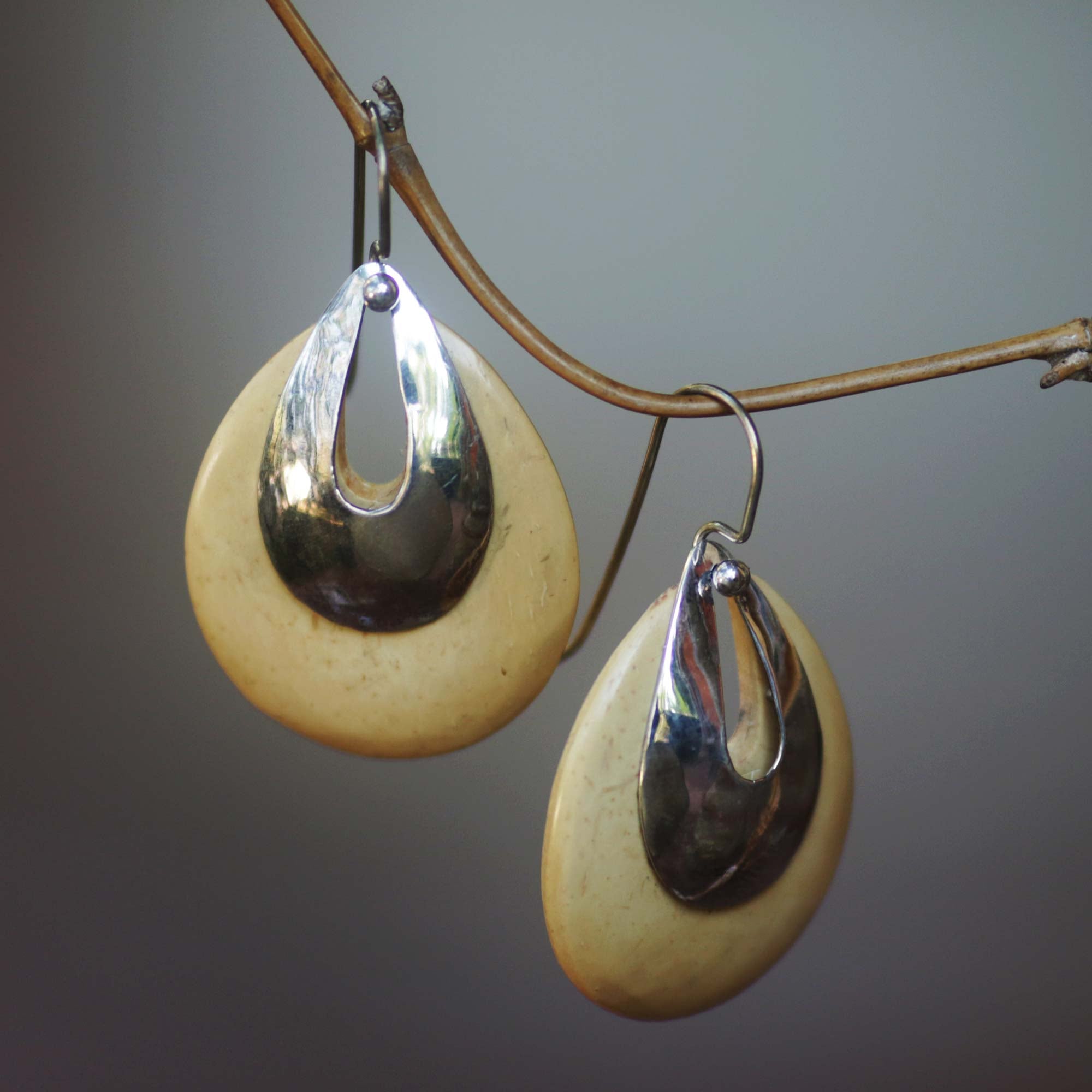 Premium Coconut Shell Dangle Earrings – Handcrafted Silver Tribute