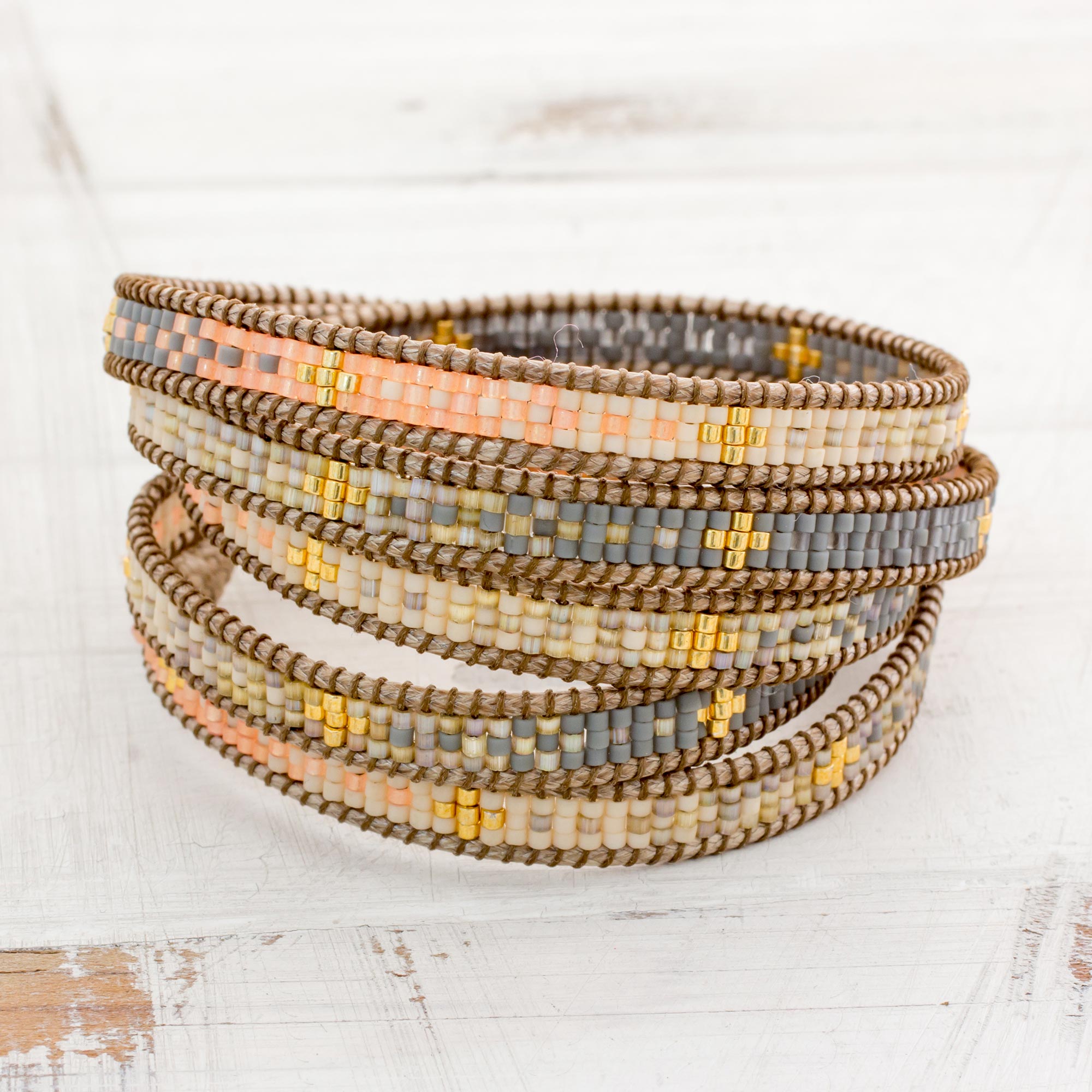 Premium Cerro de la Cruz Wrap Bracelet in Grey Glass Beads