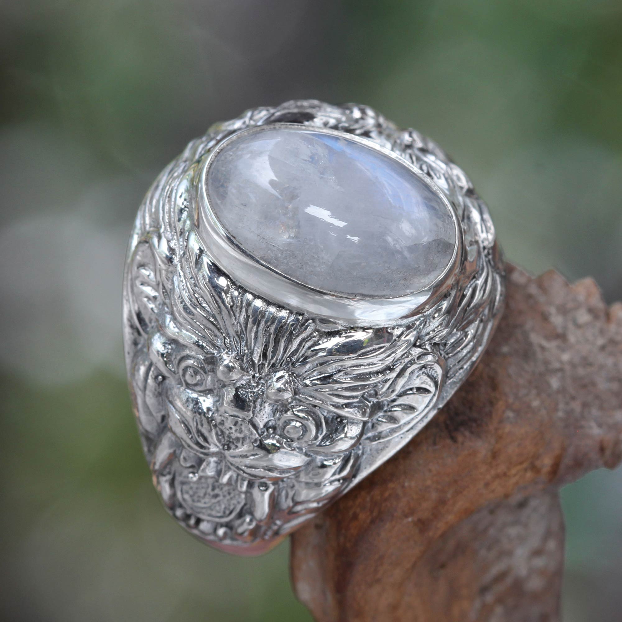 Premium Lion Charisma Moonstone Men's Ring - Ultimate Style & Craftsmanship