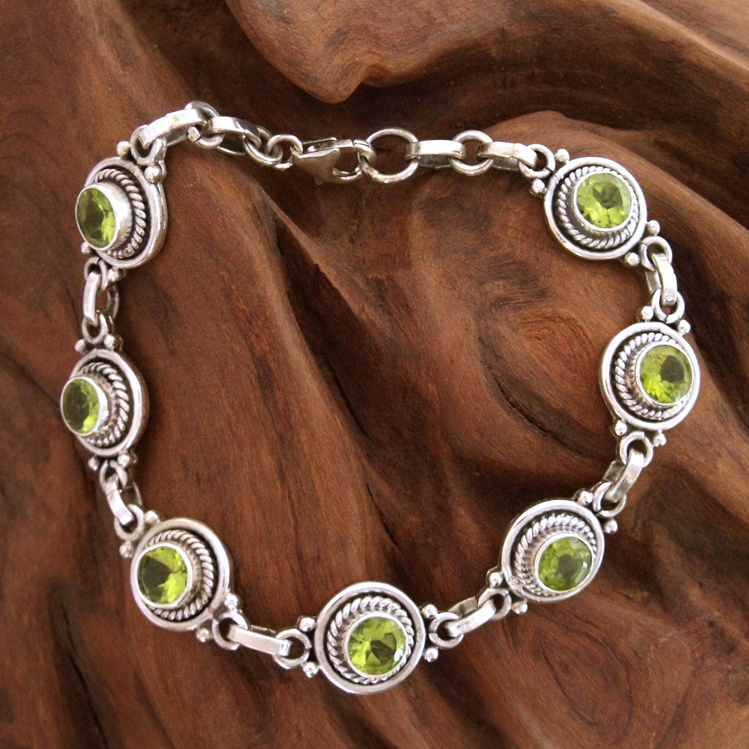 Premium Green Mystique Peridot Silver Link Bracelet - Handmade Elegance