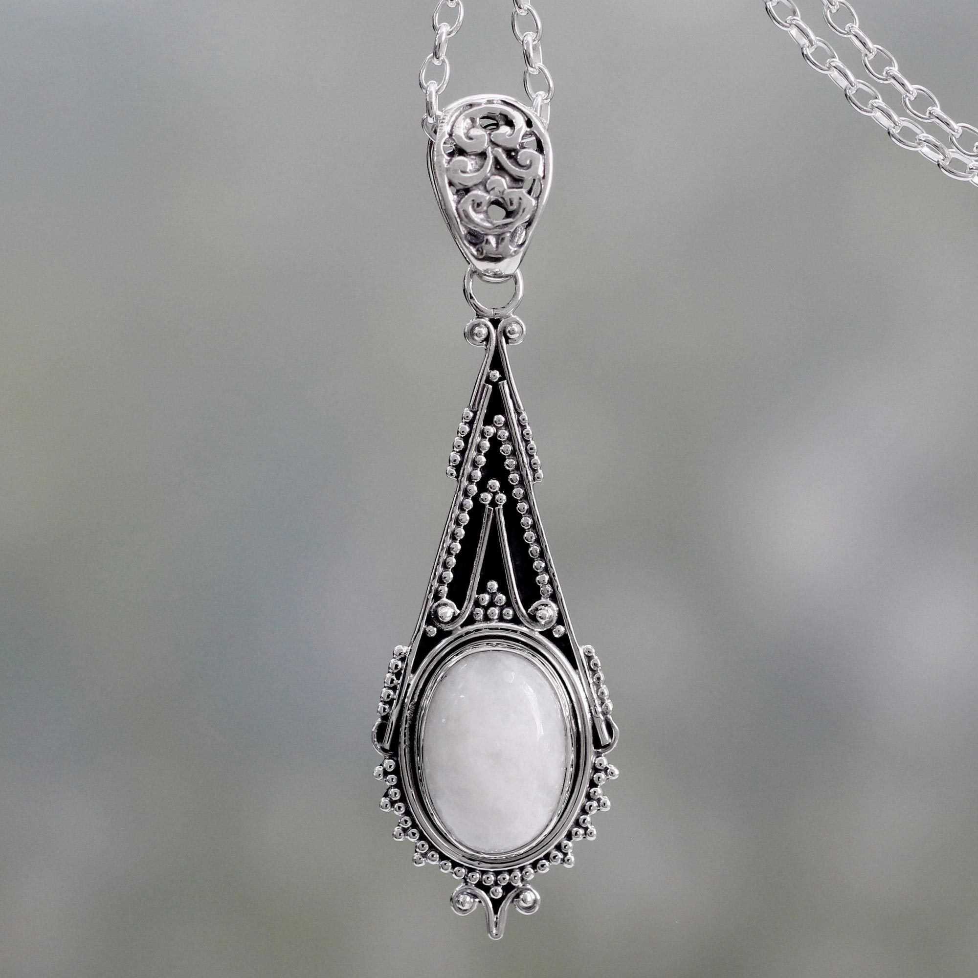 Premium Moonstone Radiance Pendant Necklace - Art Deco Elegance