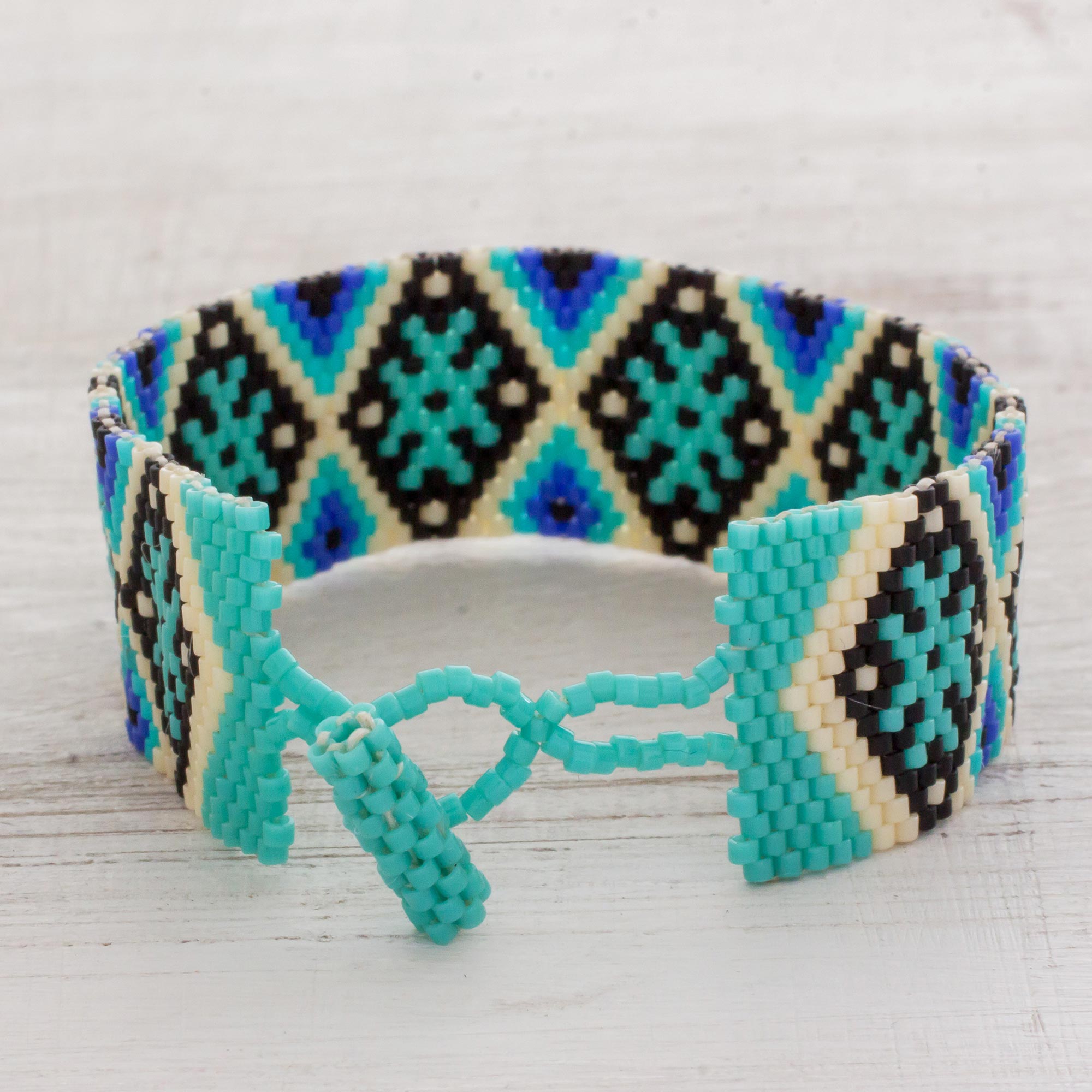 Premium Handcrafted Sea Stars Geometric Beaded Bracelet