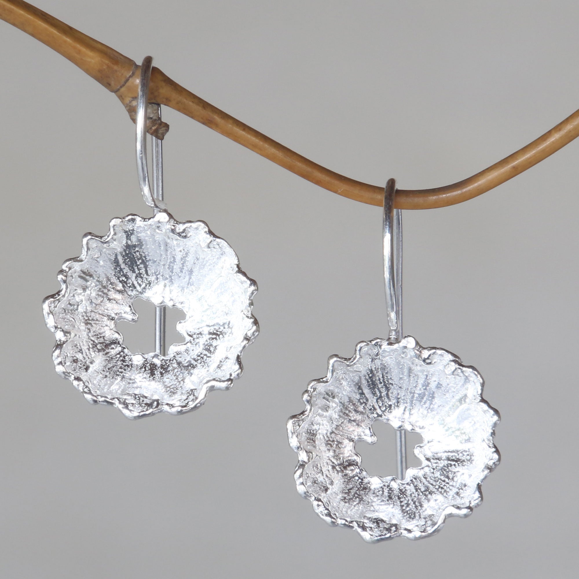 Premium Crown Anemone Silver Drop Earrings - Ultimate Elegance