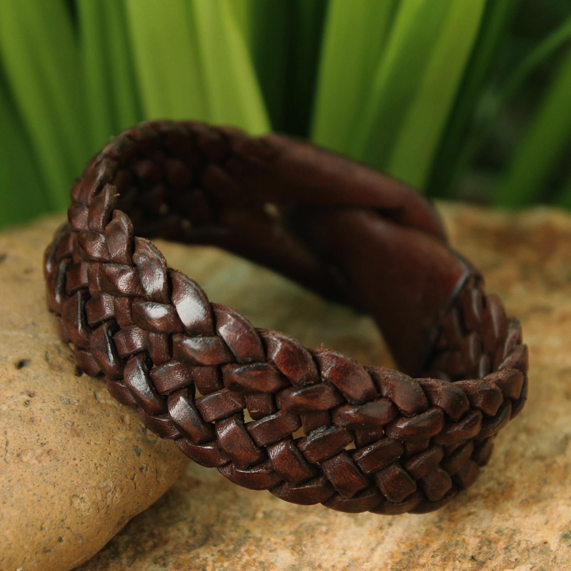 Premium Bangkok Weave Men's Leather Bracelet - Handcrafted & Stylish