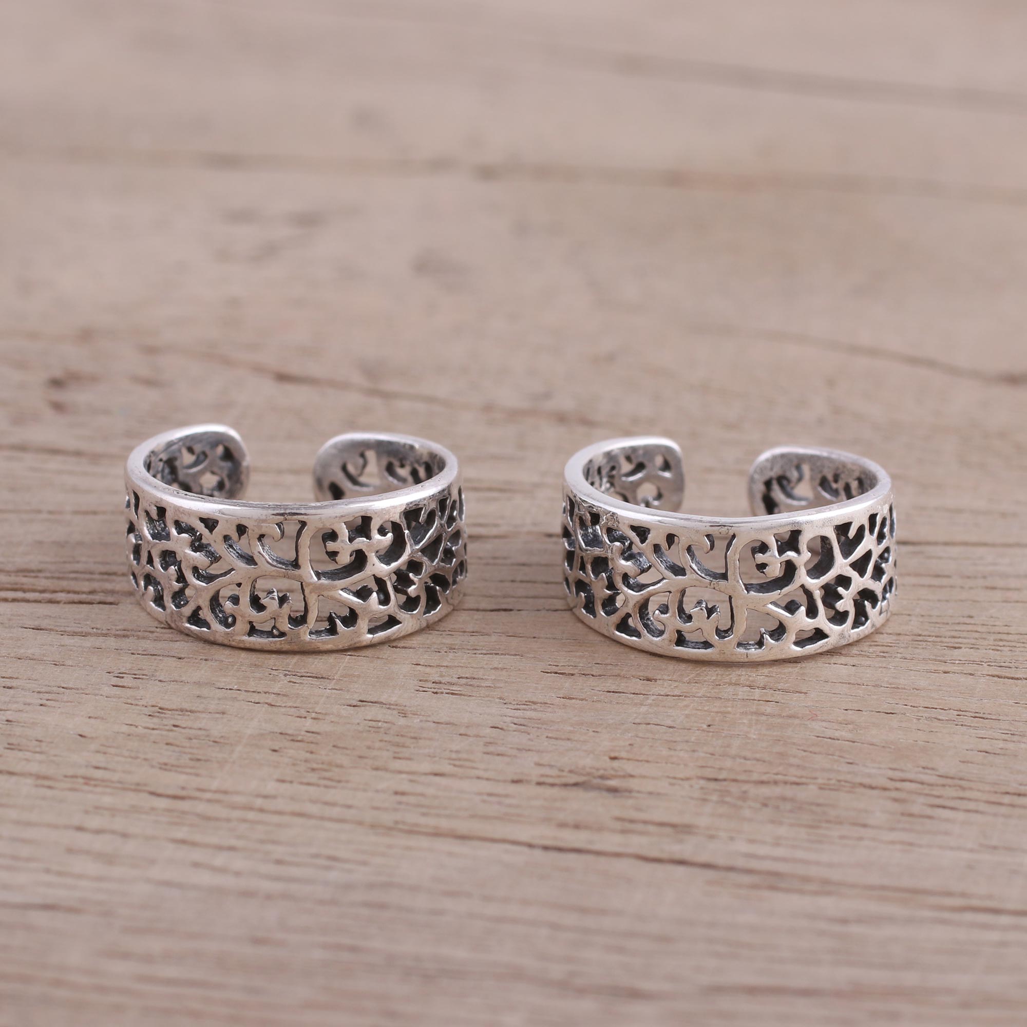 Premium Artisan Sterling Silver Toe Rings - Intricate Vine Design (Pair)