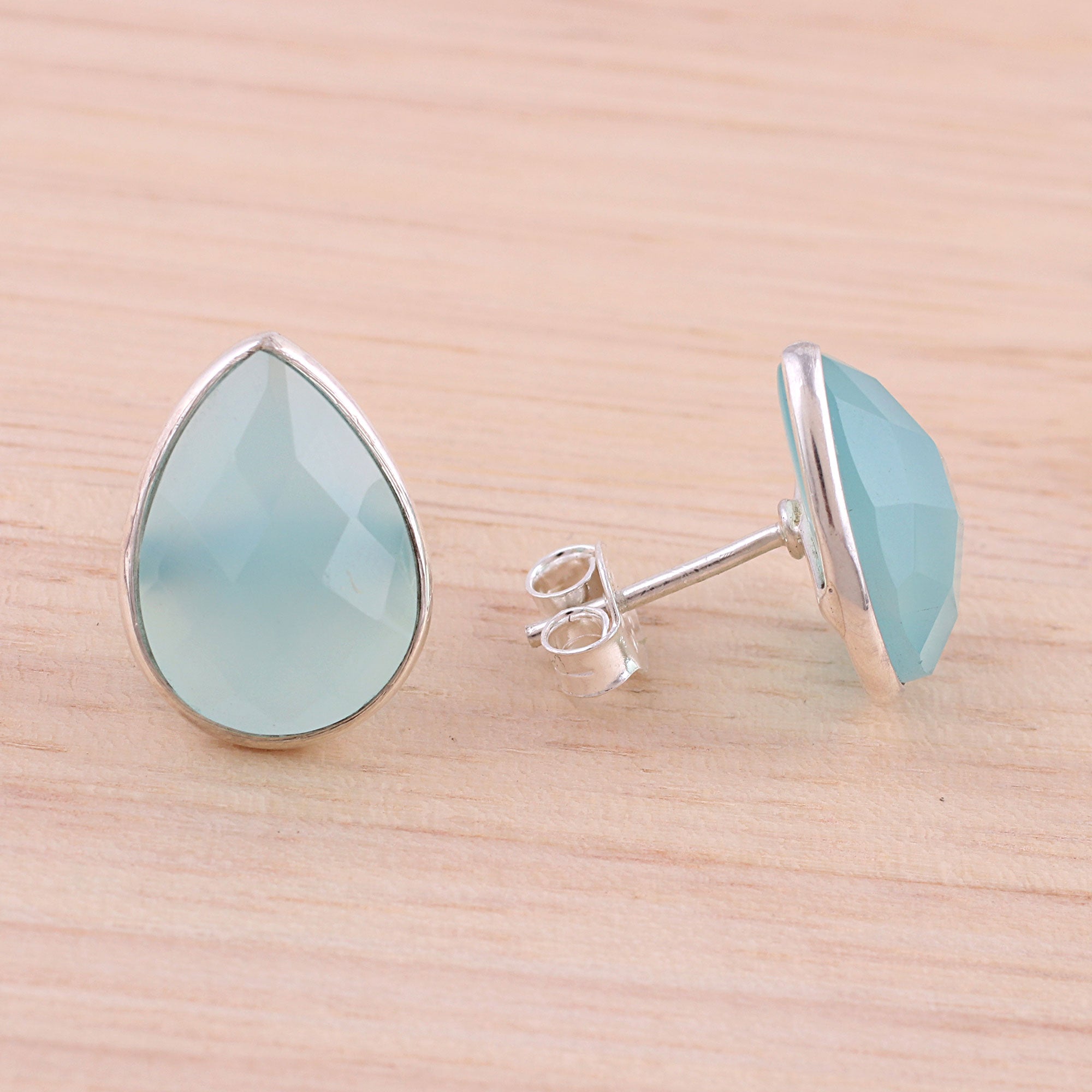 Premium Raindrop Prisms Silver Chalcedony Earrings - Elegant Handmade Jewelry