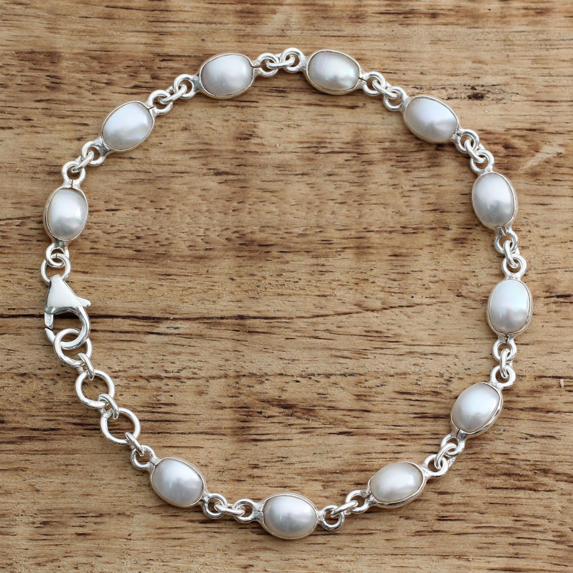 Premium Romantic Aura Pearl & Silver Bracelet - Handcrafted Elegance