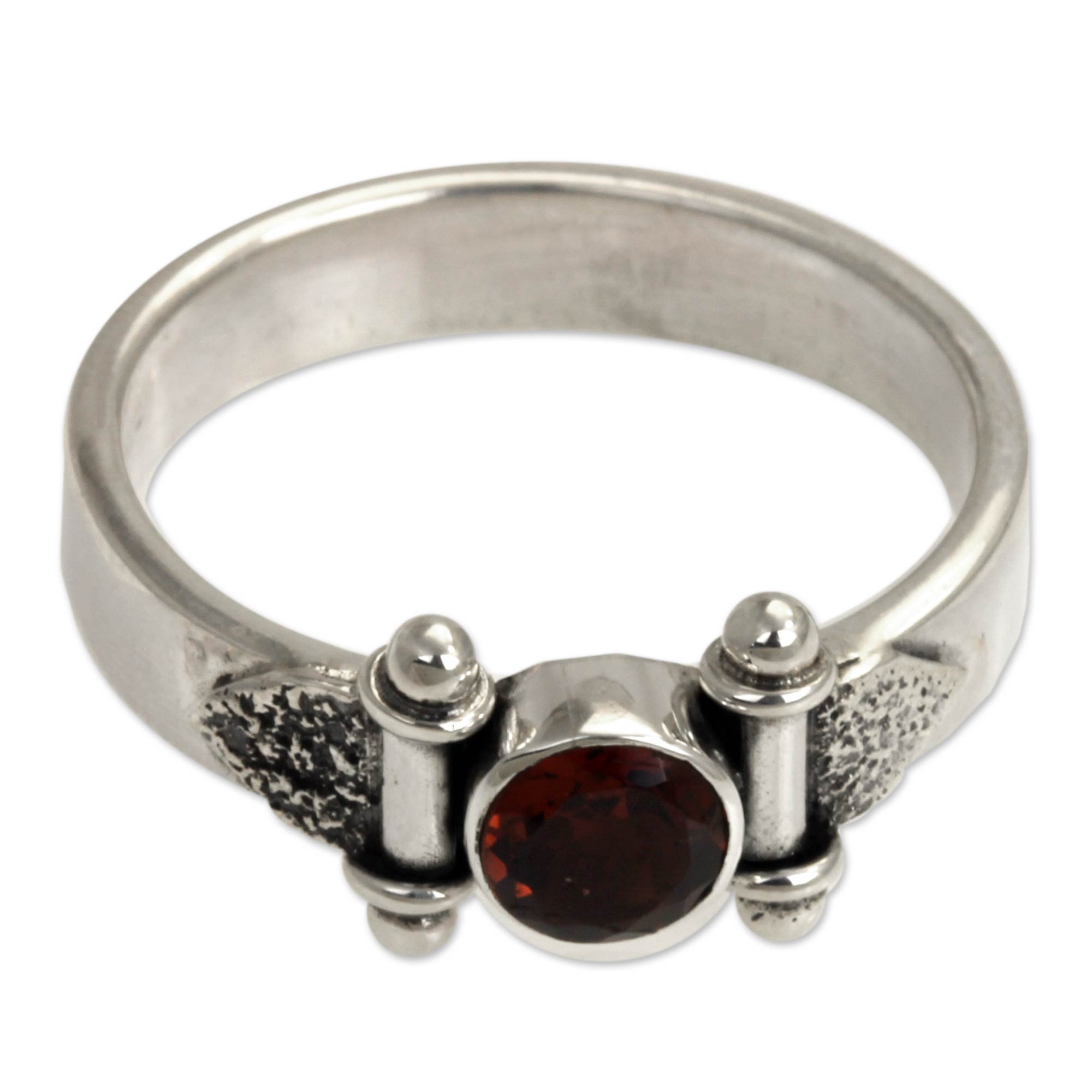 Premium Mystical Eye Silver & Garnet Solitaire Ring – Ultimate Elegance