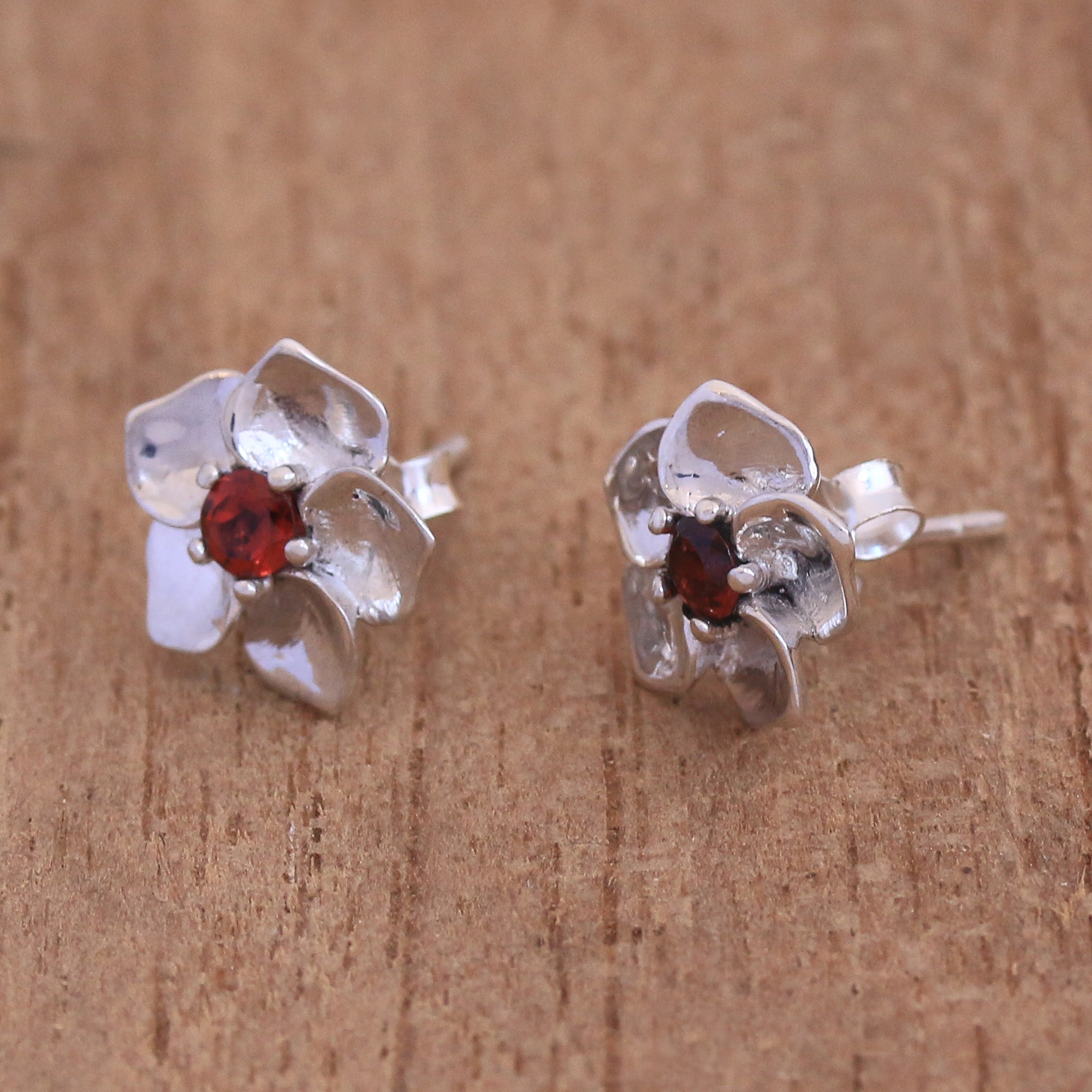 Premium Jepun Soul Flower Garnet & Silver Stud Earrings - Handmade Elegance