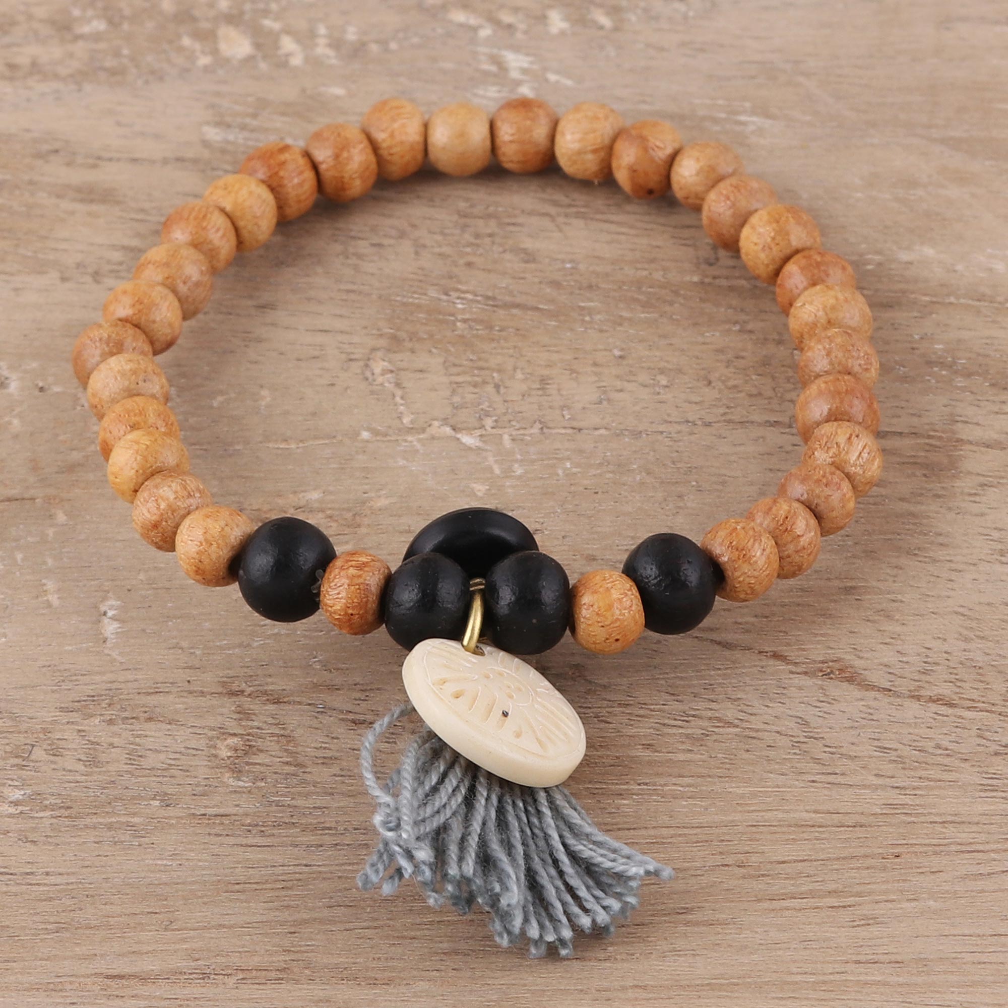 Premium Bohemian Bone Beaded Stretch Bracelet – Handcrafted in India