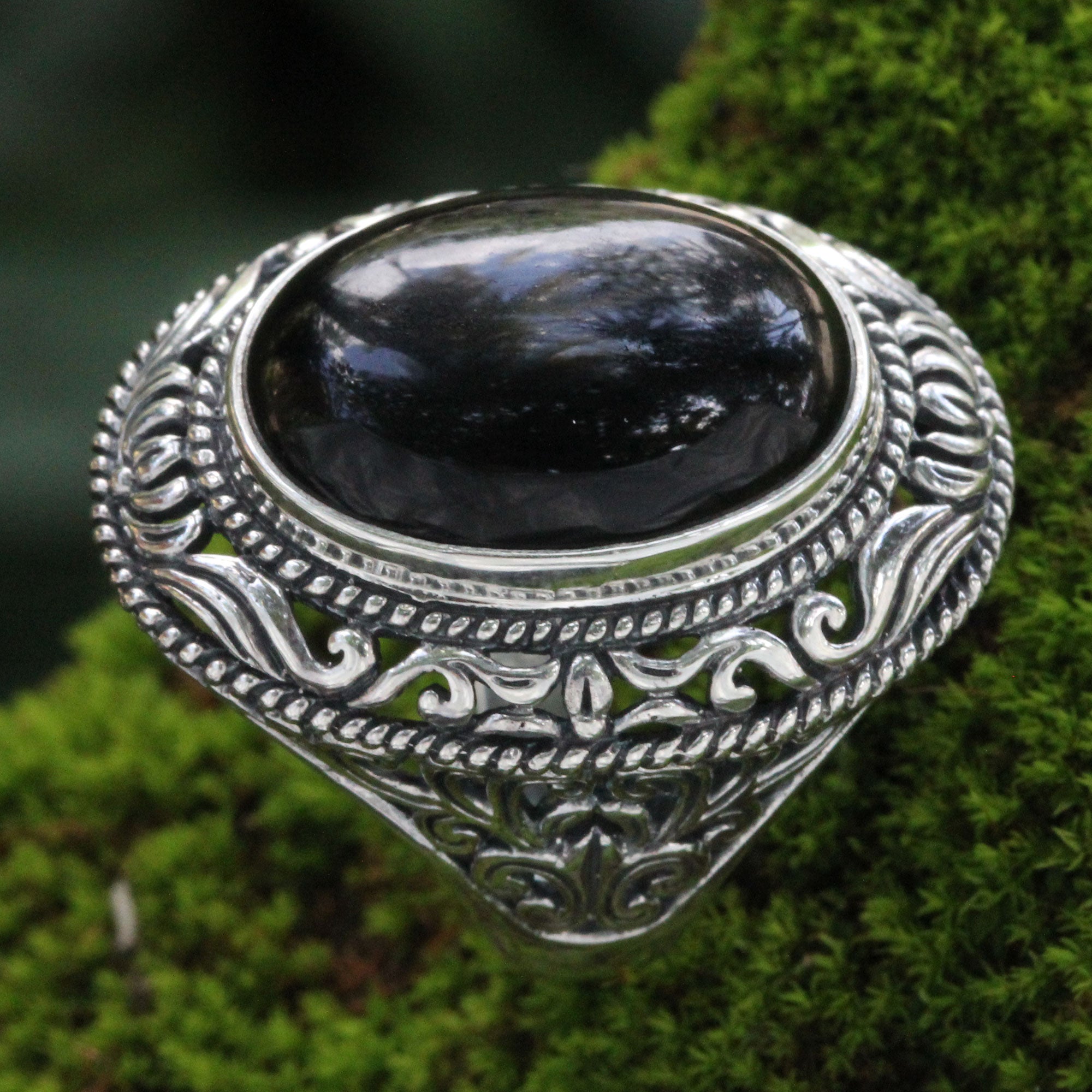 Premium Amed Eclipse Onyx Silver Cocktail Ring - Handcrafted Elegance