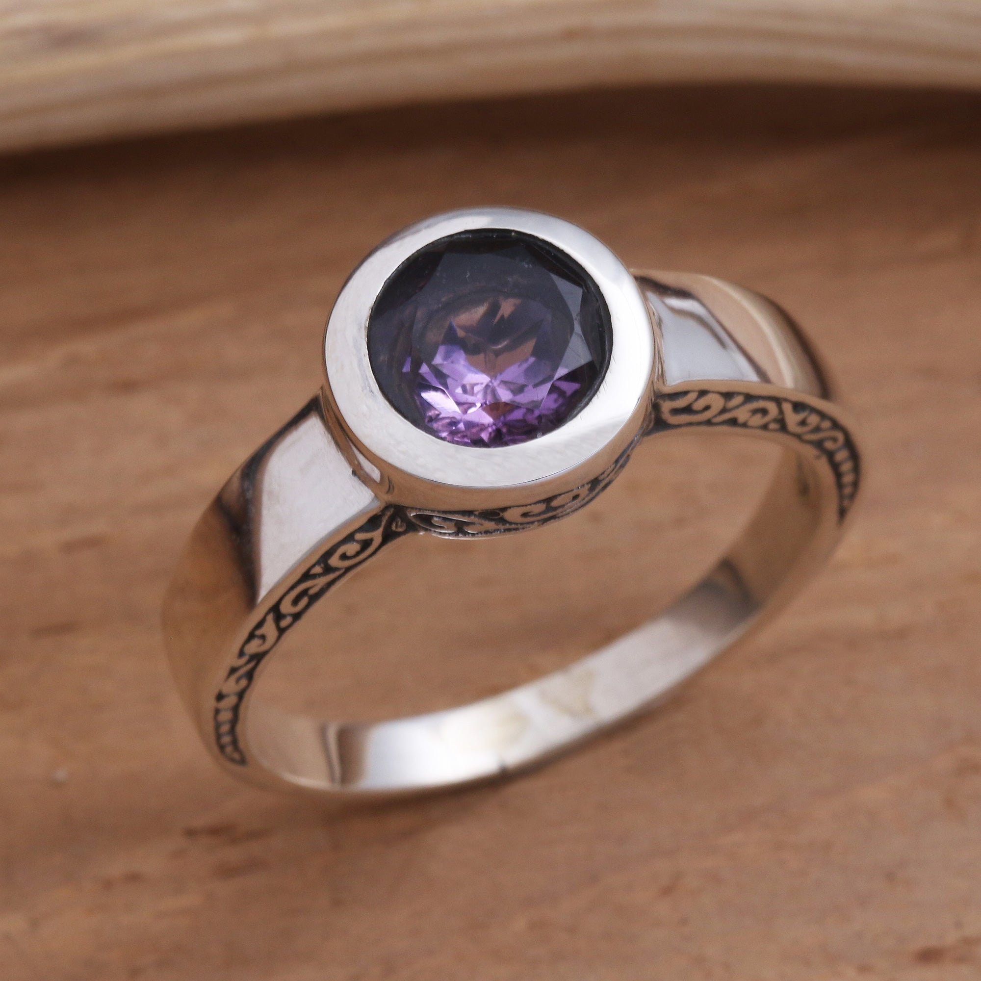 Premium Amethyst Solitaire Ring in Sterling Silver - Ultimate Elegance