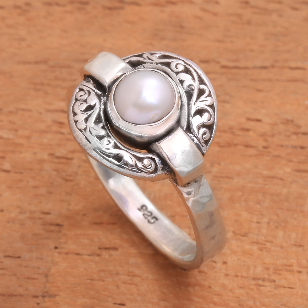 Premium Circular Glow Cultured Pearl Cocktail Ring - Sterling Silver Elegance