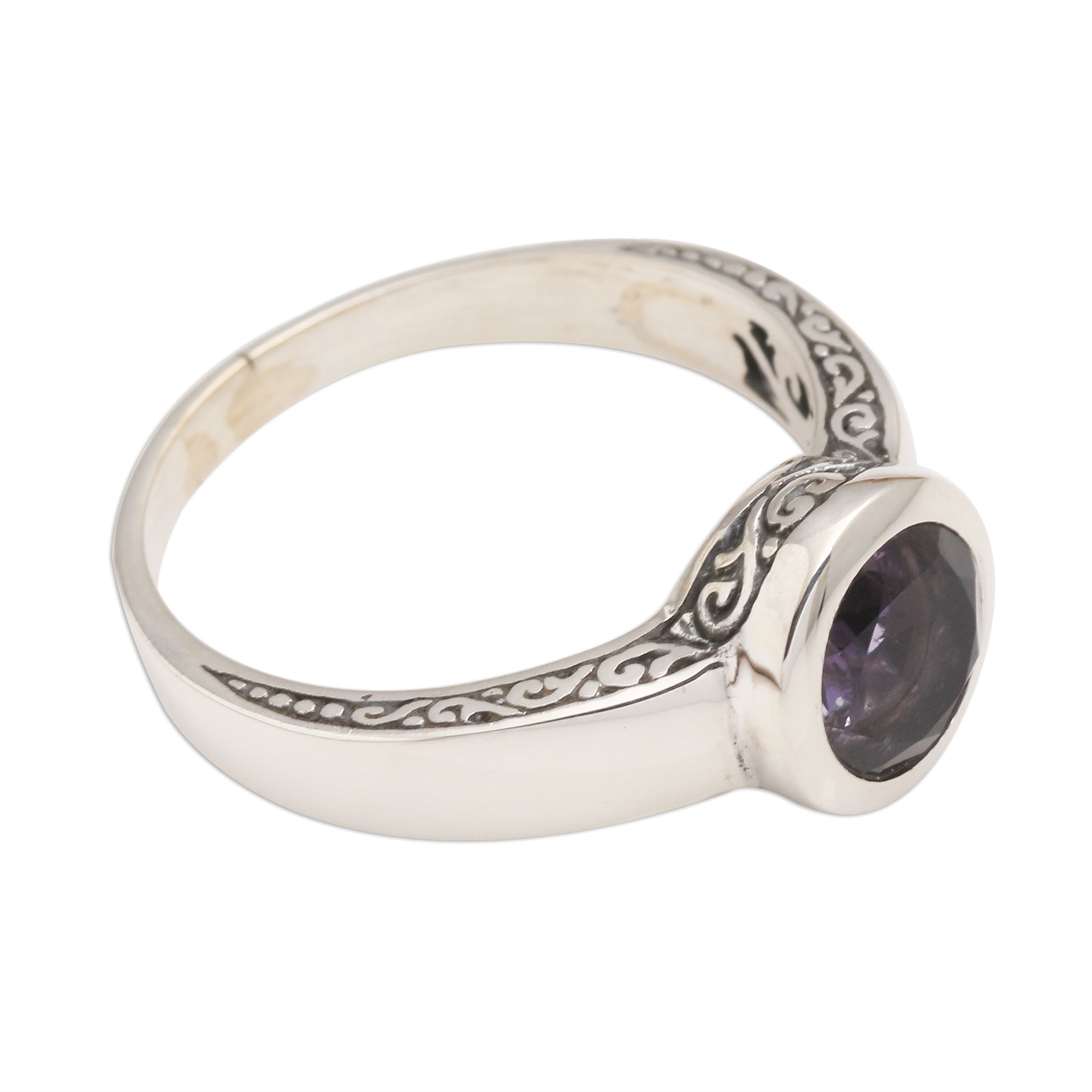 Premium Amethyst Solitaire Ring in Sterling Silver - Ultimate Elegance