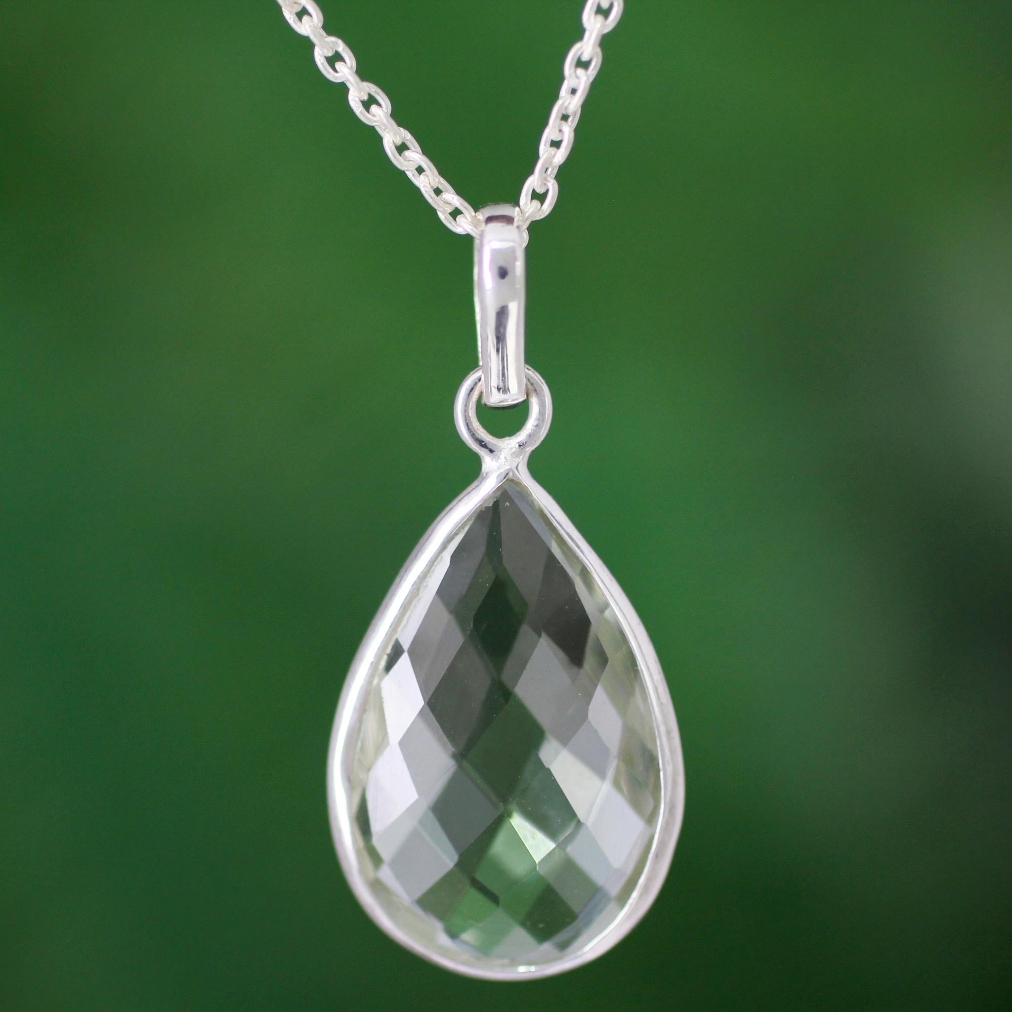 Premium Green Mystique Sterling Silver Necklace - Handcrafted Elegance