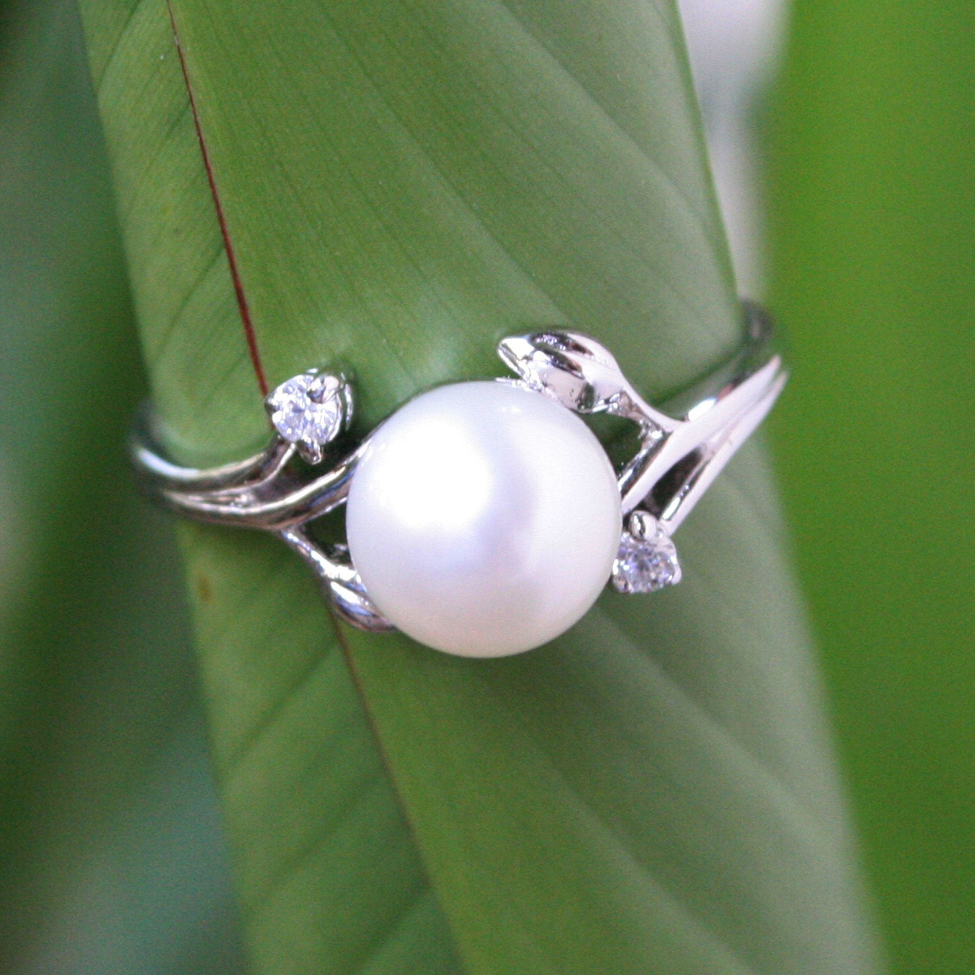 Premium Budding Beauty White Gold Plated Cultured Pearl Ring