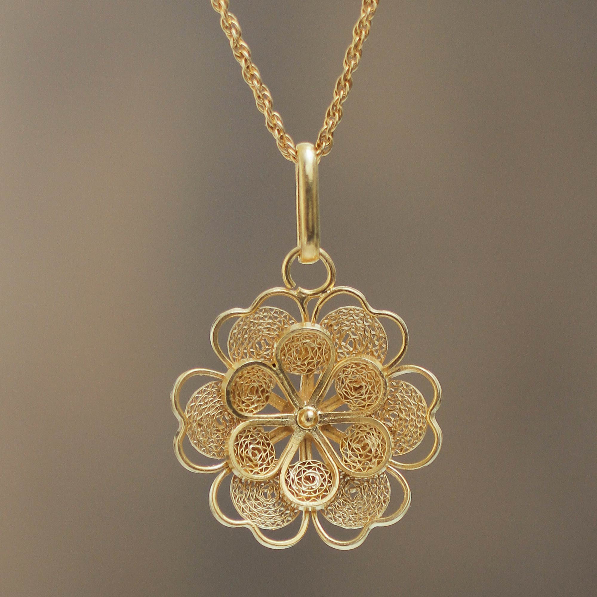 Premium 21k Gold-Plated Yellow Rose Pendant Necklace