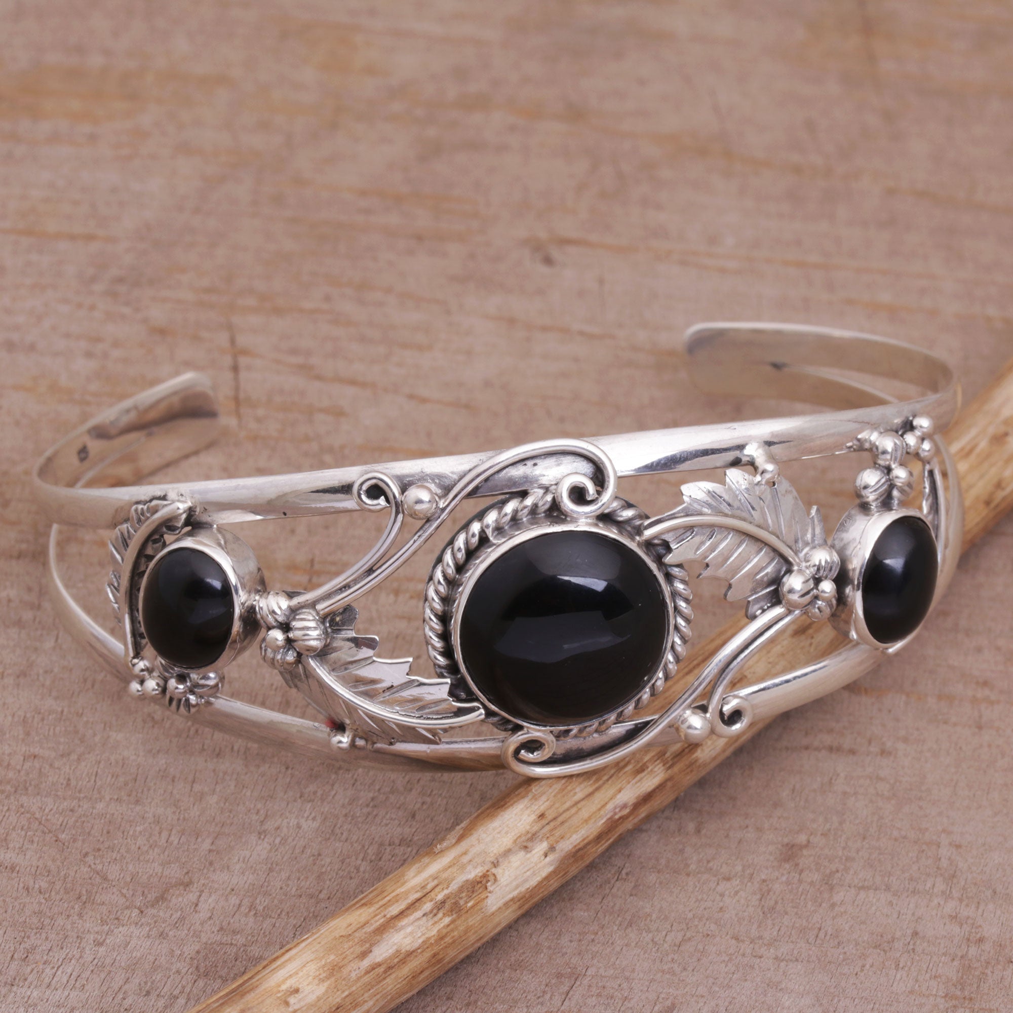 Premium Sterling Silver Leaf Cuff Bracelet with Onyx - Handcrafted in Bali