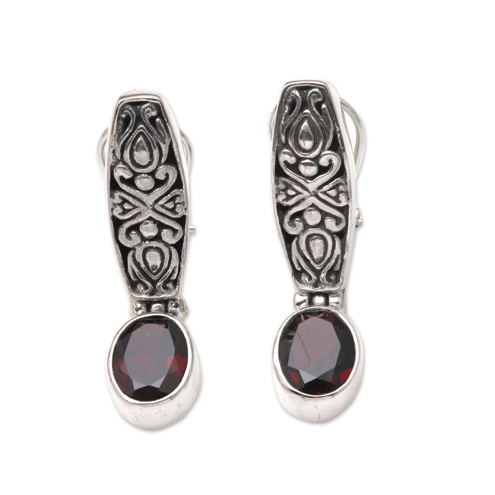 Premium Pura Dalem Garnet & Silver Drop Earrings – Timeless Elegance