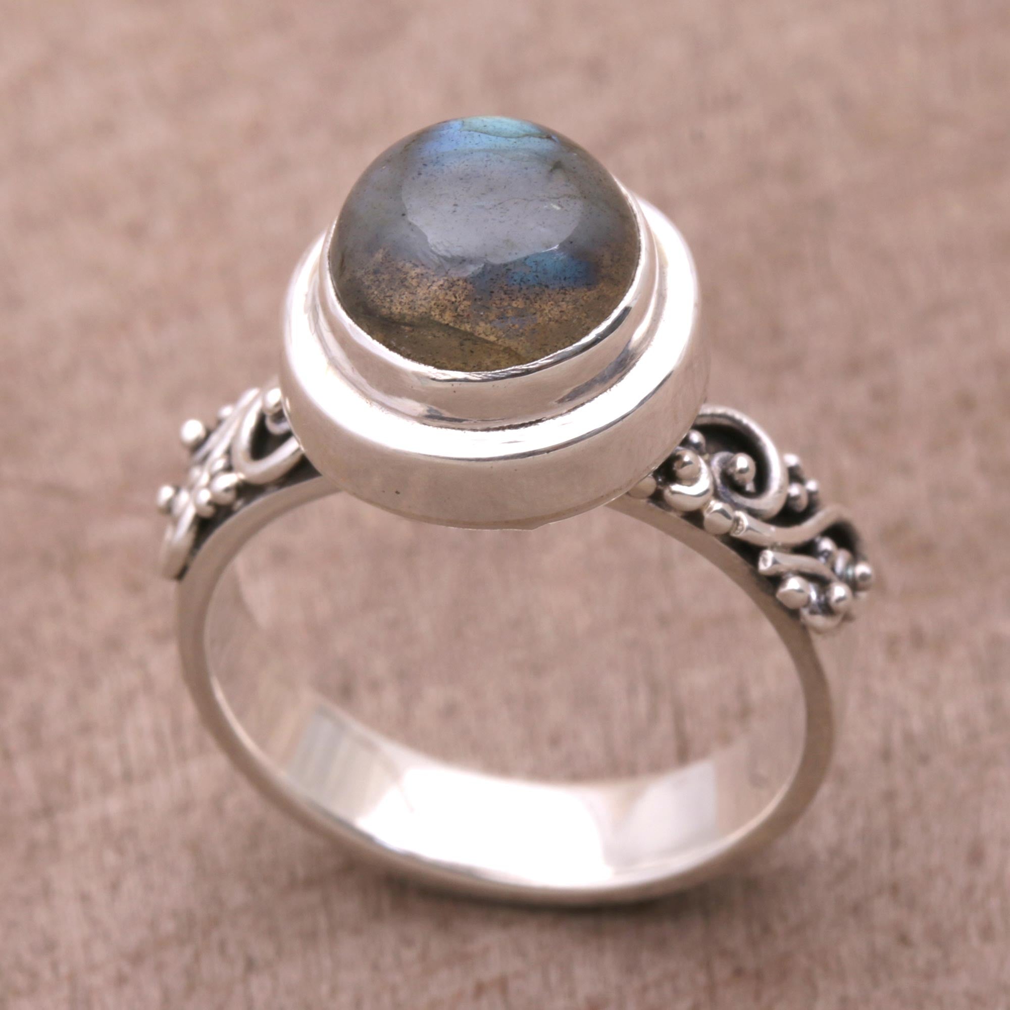 Premium Labradorite Silver Ring - Handcrafted Elegance