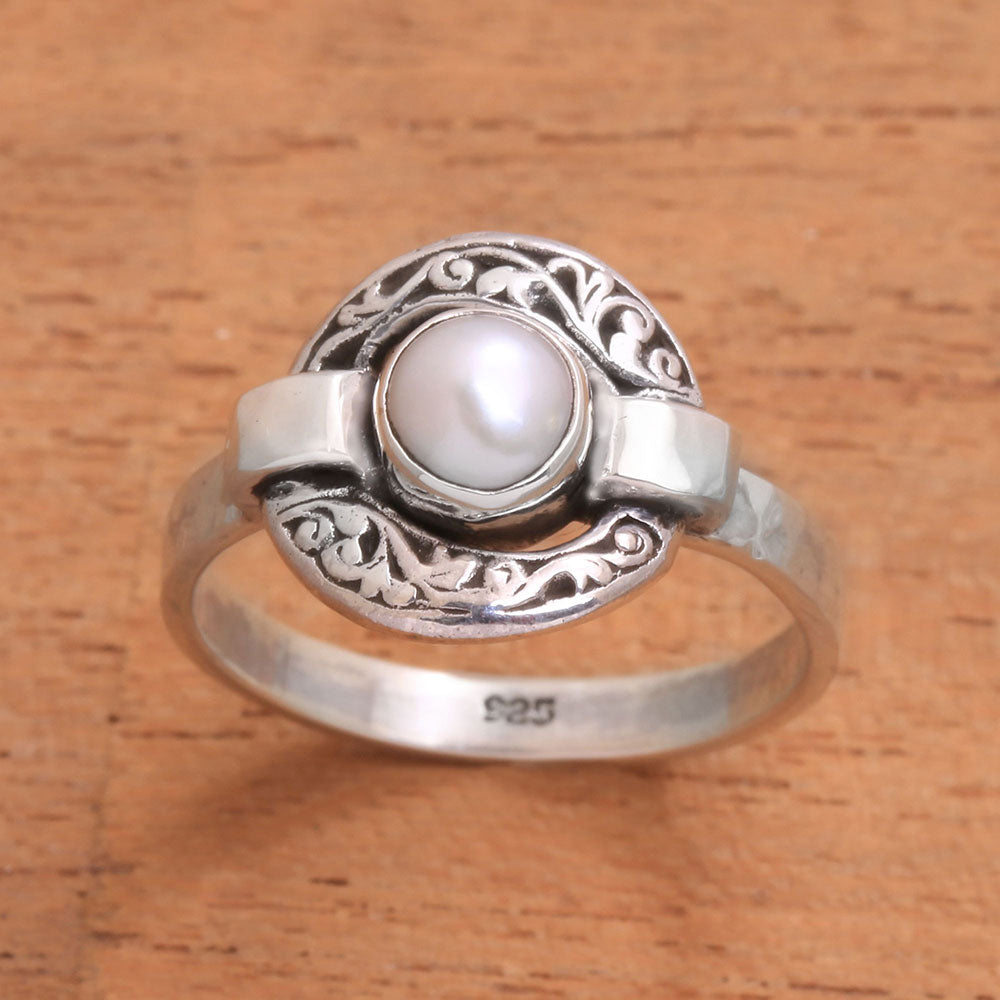 Premium Circular Glow Cultured Pearl Cocktail Ring - Sterling Silver Elegance