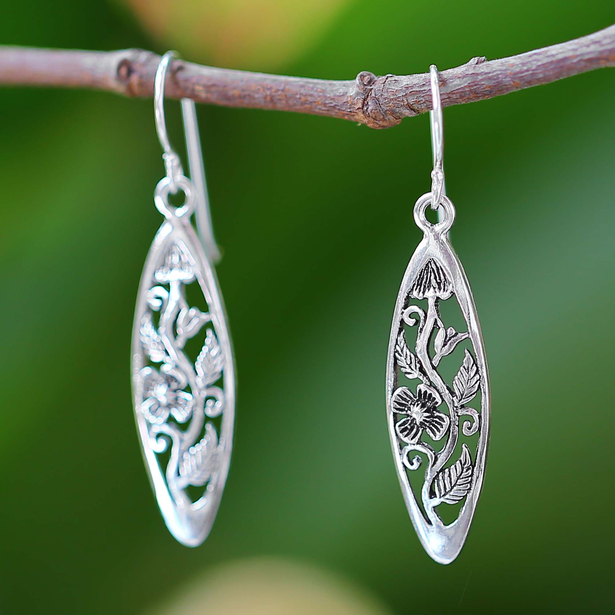 Premium Spring Daisy Sterling Silver Earrings - Handmade & Fair Trade