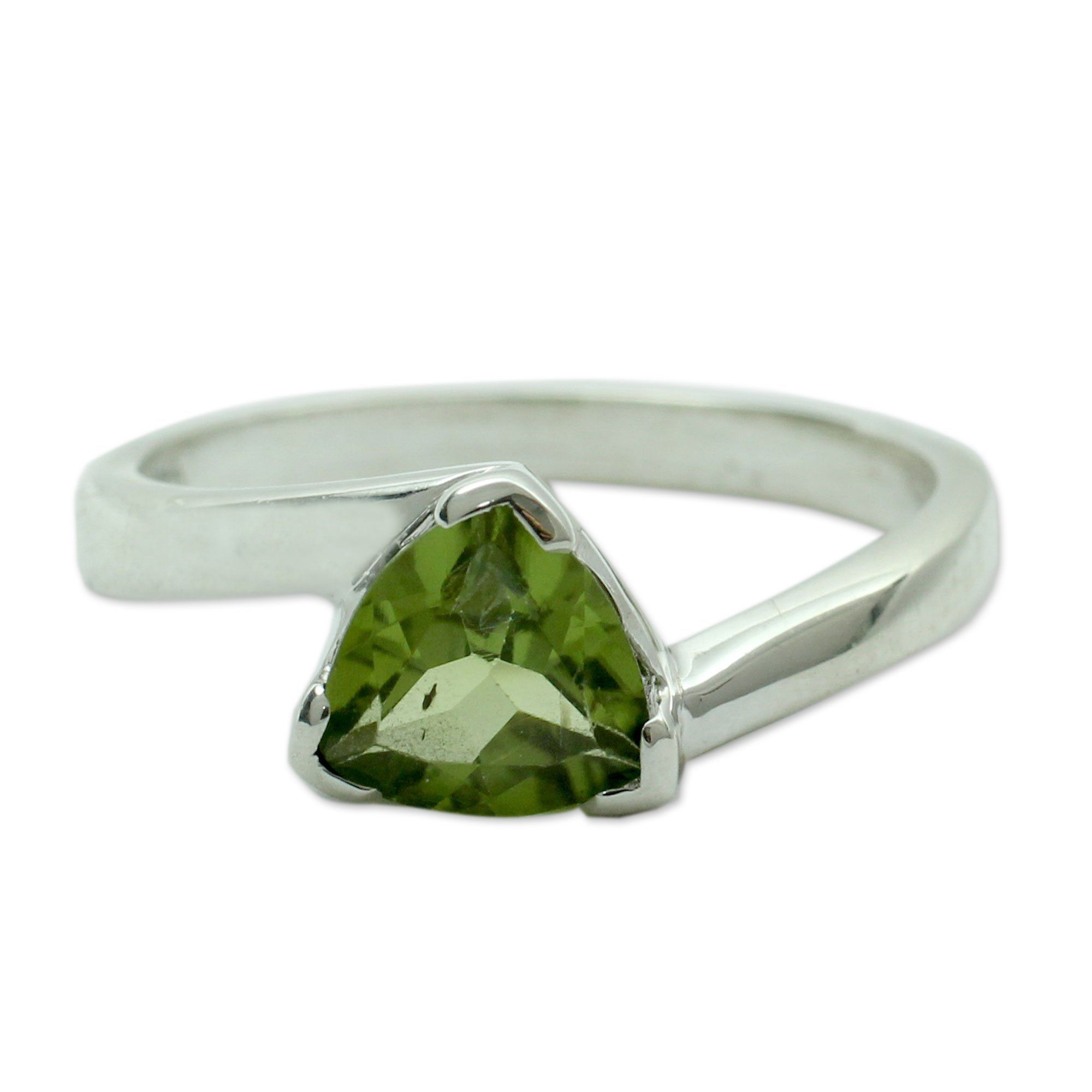 Premium Sterling Silver & Peridot Solitaire Ring - Handcrafted Elegance