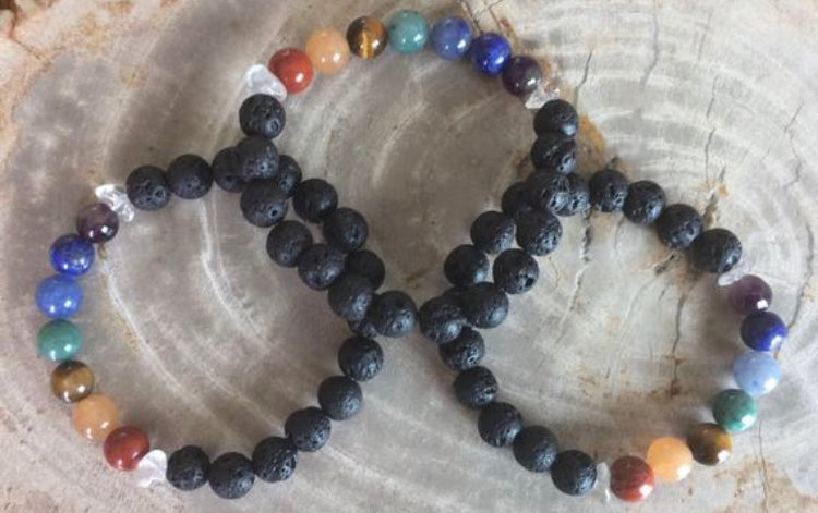 Premium Chakra Healing Bracelet with Genuine Gemstones & Aromatherapy Diffuser