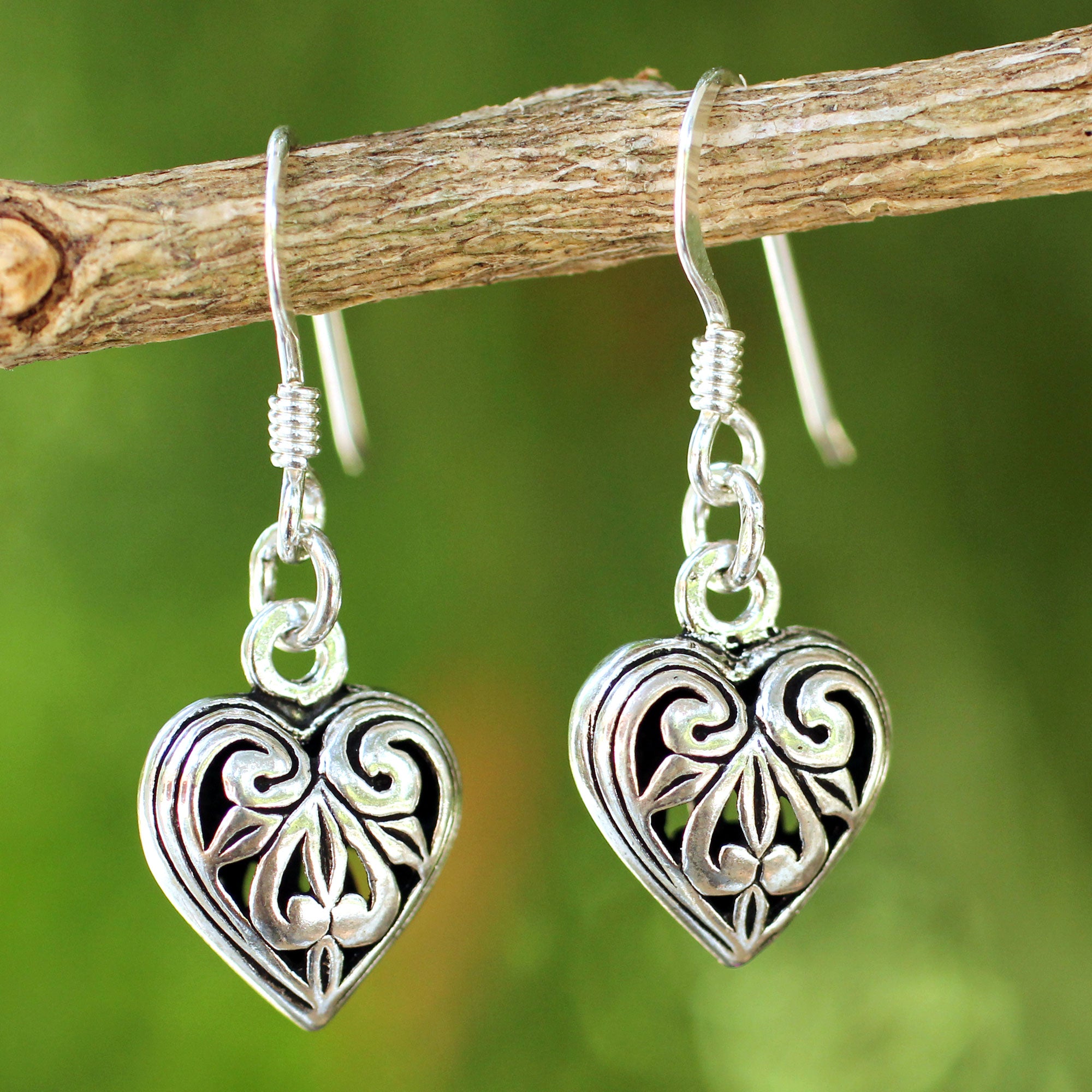 Premium Filigree Heart Sterling Silver Earrings - Handmade Elegance