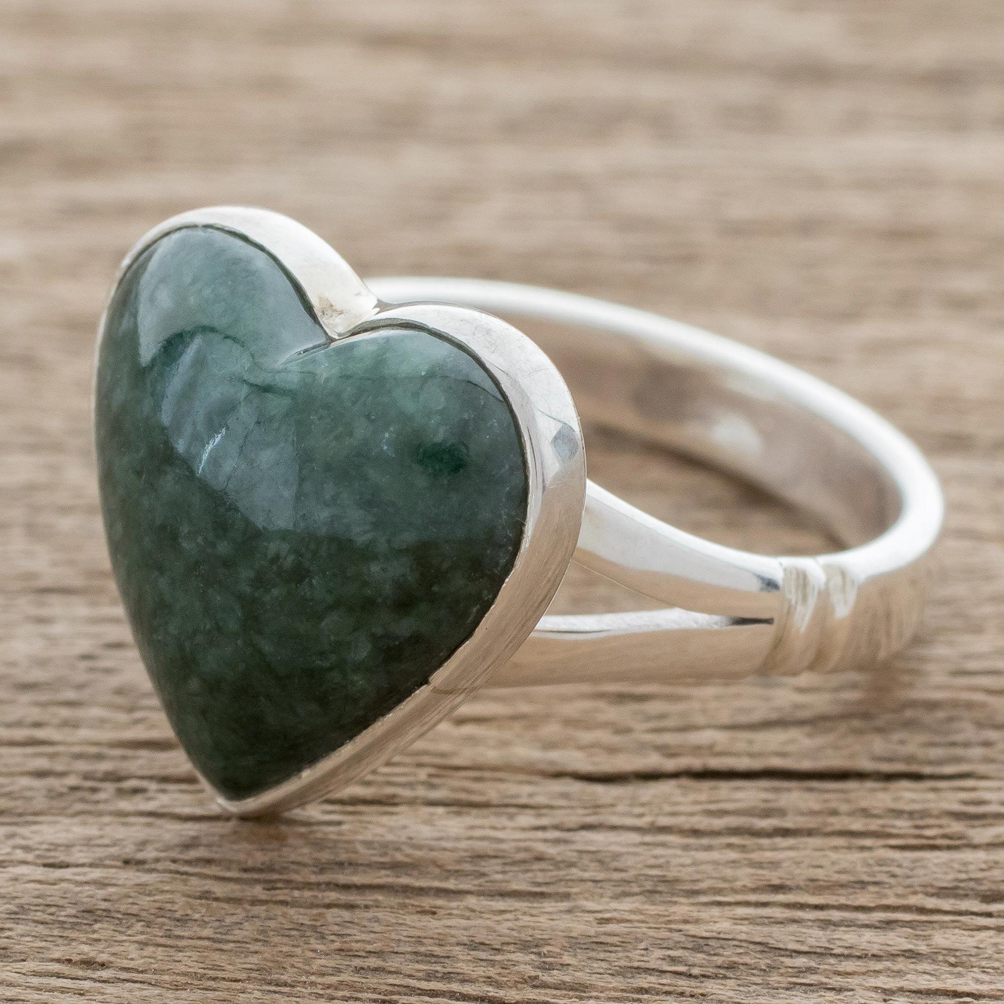 Premium Love Dream Heart-Shaped Dark Green Jade Cocktail Ring - Handcrafted in Guatemala